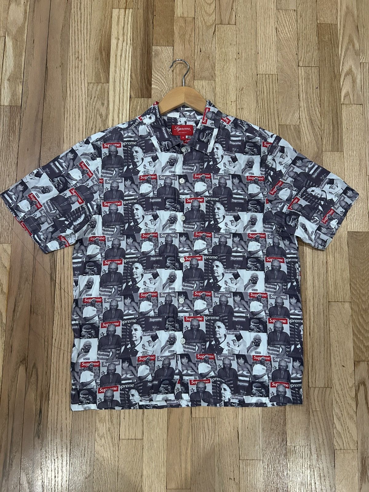Supreme Supreme magazine button up 2023 drop Size US S / EU 44-46 / 1 - 1 Thumbnail