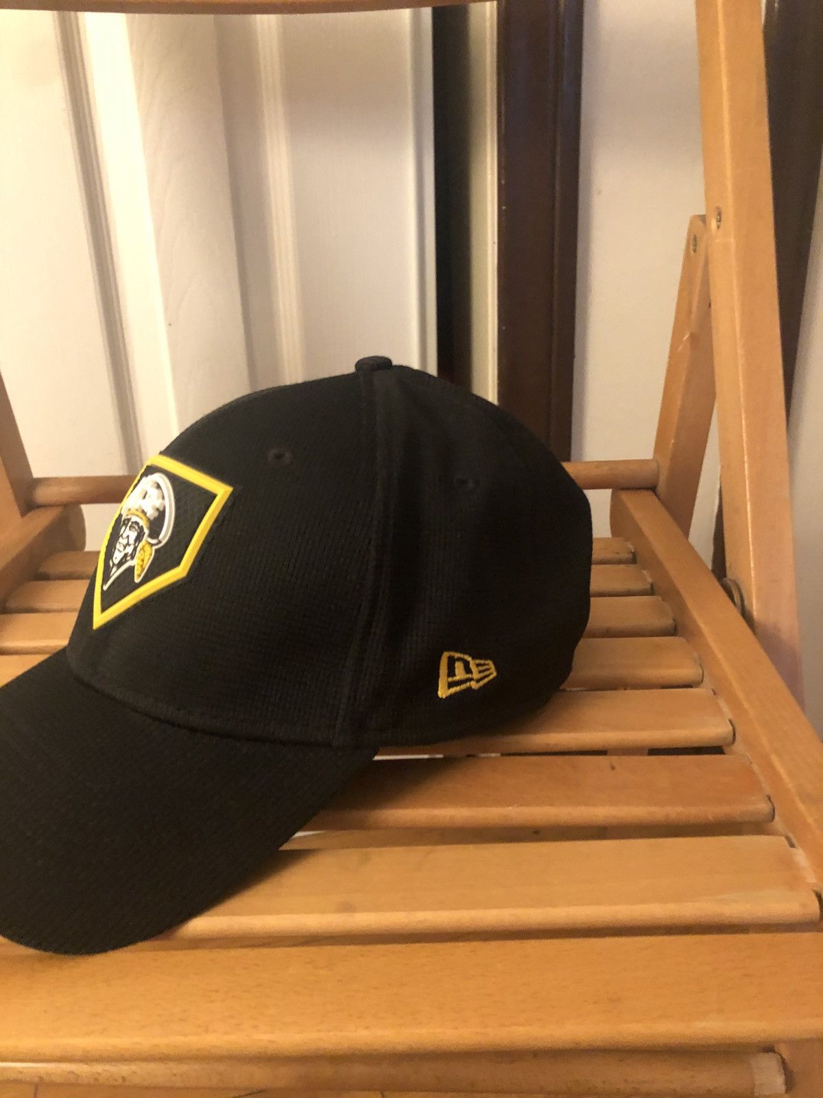 New Era Pittsburgh Size 38 - 2 Thumbnail