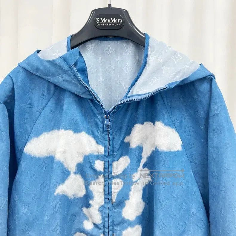 Louis Vuitton Louis Vuitton Blue Cloud Print Jacket. Size US M / EU 48-50 / 2 - 3 Thumbnail