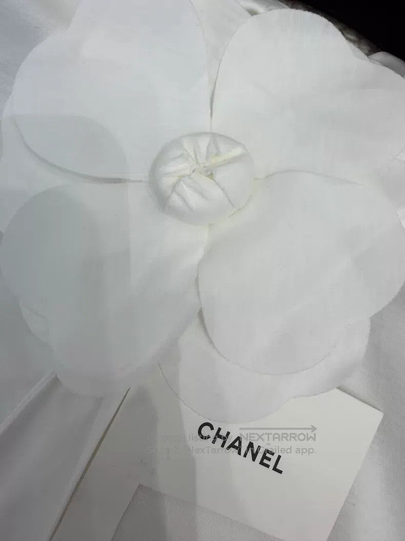 Chanel Chanel Camelia vest with neck tie Size S / US 4 / IT 40 - 3 Thumbnail