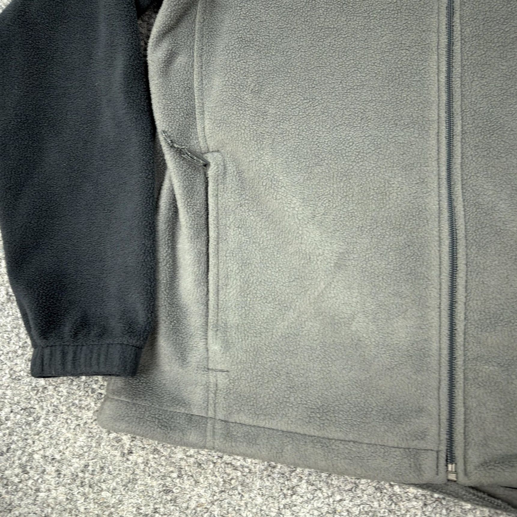 Vintage Columbia Fleece Jacket Mens XL Gray Black Full Zip Stand Collar Pockets Outdoor Size US XL / EU 56 / 4 - 4 Thumbnail