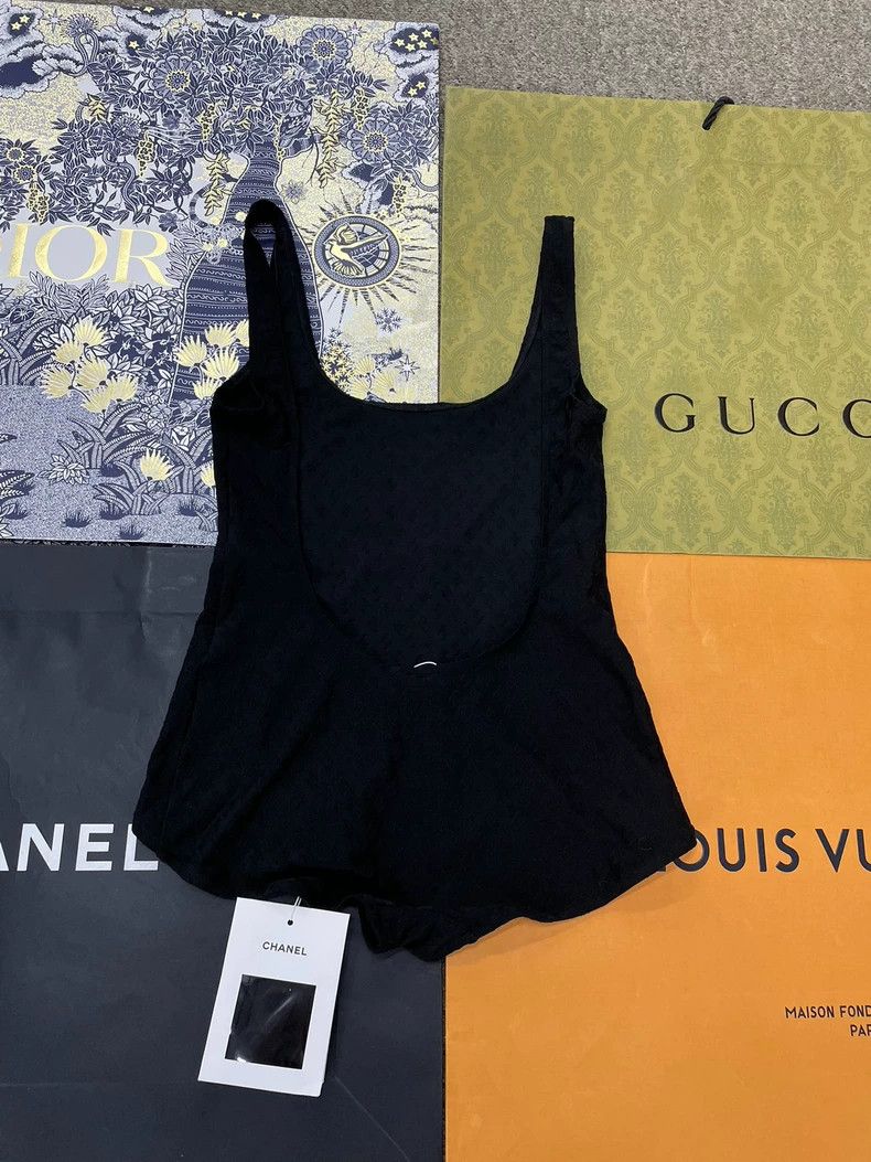 Chanel chanel 24S new black dark pattern logo one-piece swimsuit Size 24" / US 00 / IT 34 - 3 Thumbnail