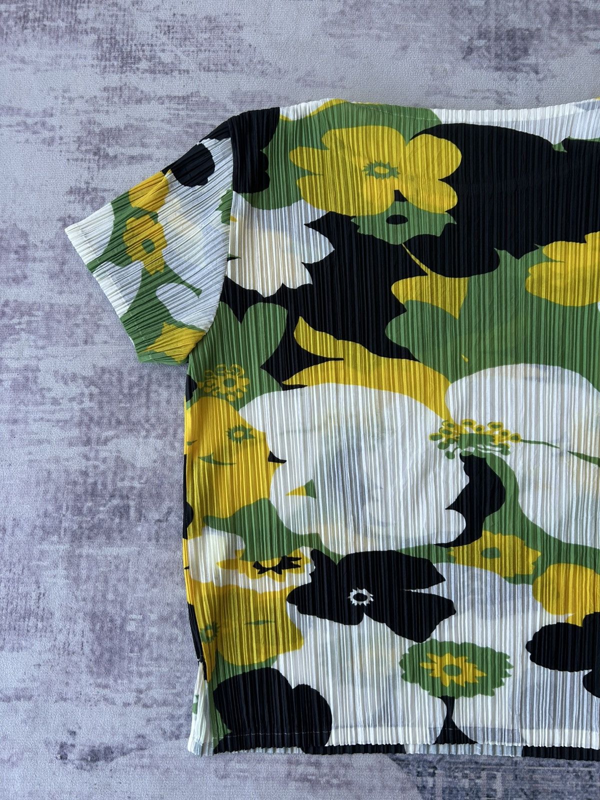 Issey Miyake Issey Miyake Pleats Please Full Pattern Flowers Size S / US 4 / IT 40 - 14 Thumbnail