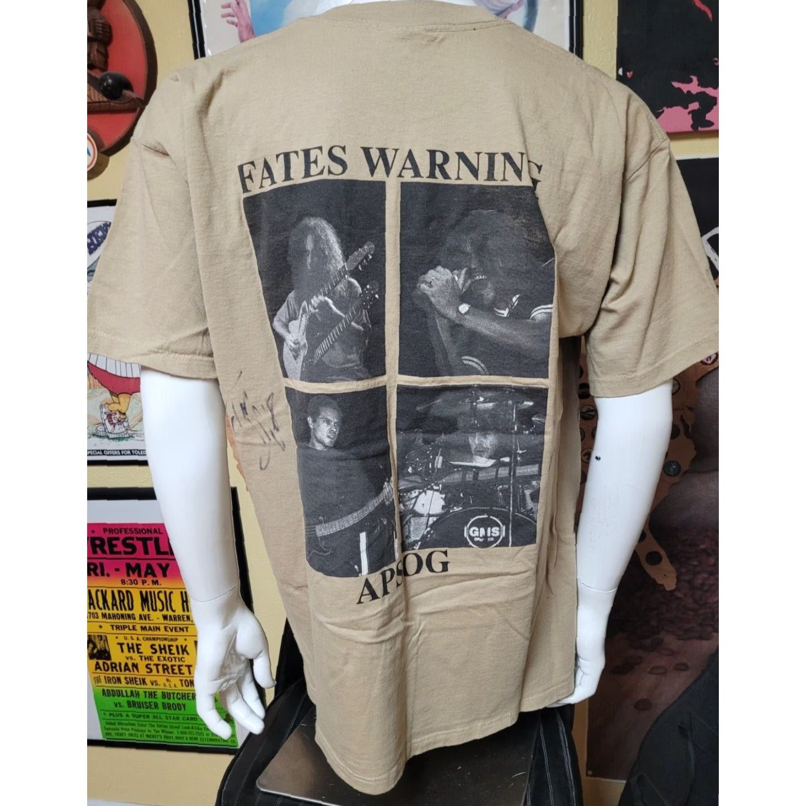 Hanes VTG Fates Warning A Pleasant Shade of Gray T Shirt XL Beige Cotton Hanes Regular Mens Autograph Graphic Tee Size US XL / EU 56 / 4 - 3 Thumbnail