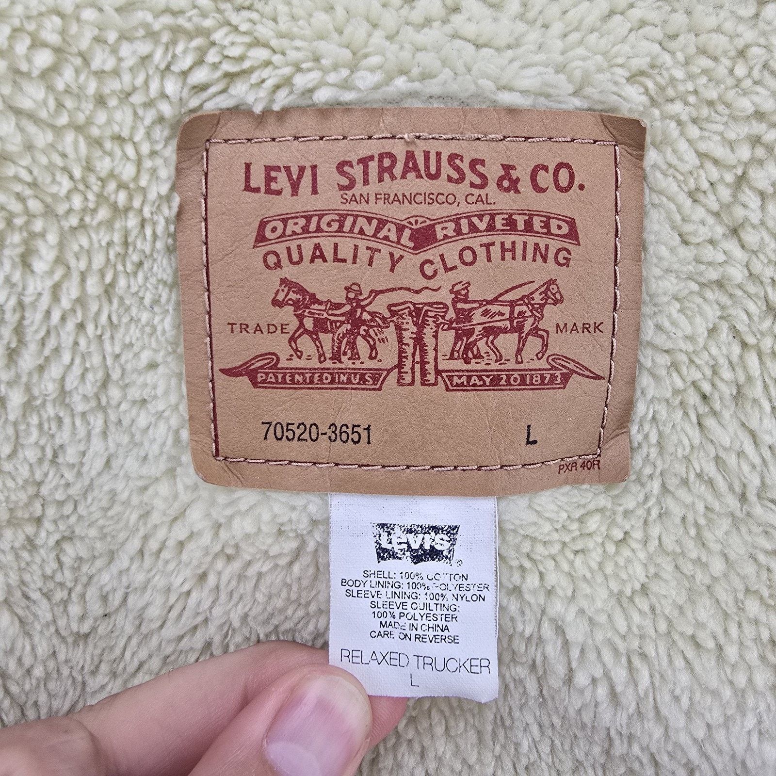 Levi's Vintage Levis Corduroy Sherpa Lined Trucker Jacket Large Size US L / EU 52-54 / 3 - 10 Thumbnail