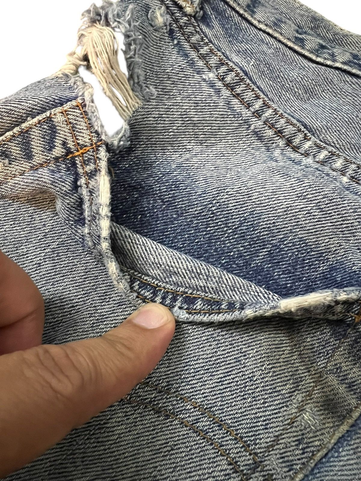 Levi's 70’s Distressed Thrashed Levis 501 Selvedge Rindem button#6 Size US 29 - 18 Thumbnail