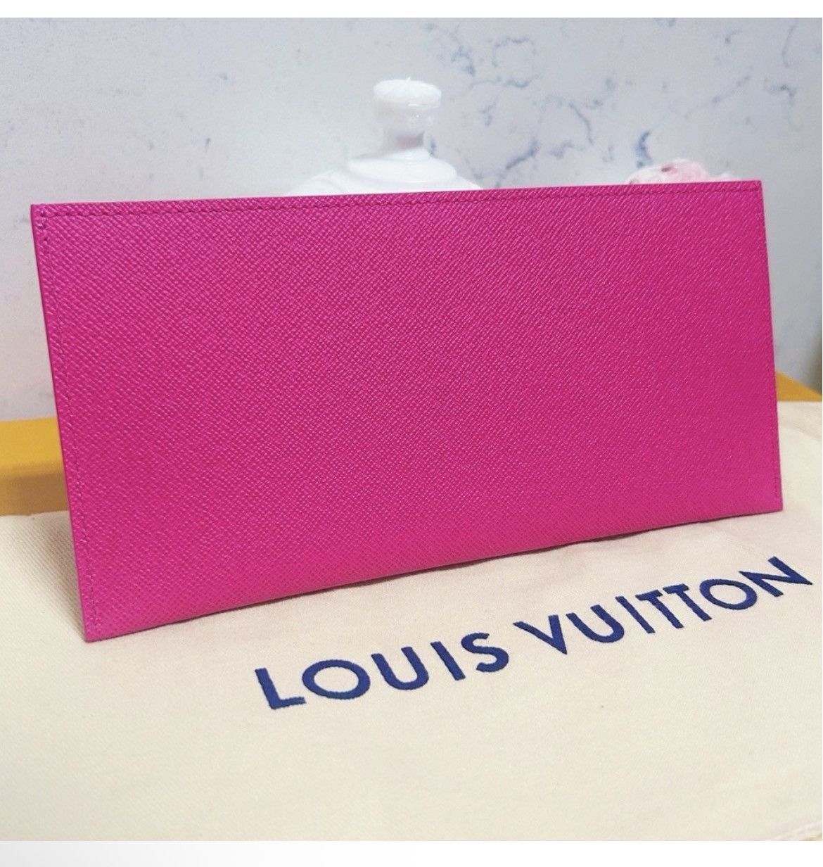 Louis Vuitton Authentic Louis Vuitton NEW Kirigami Card Holder FLUO Pink Size ONE SIZE - 4 Thumbnail