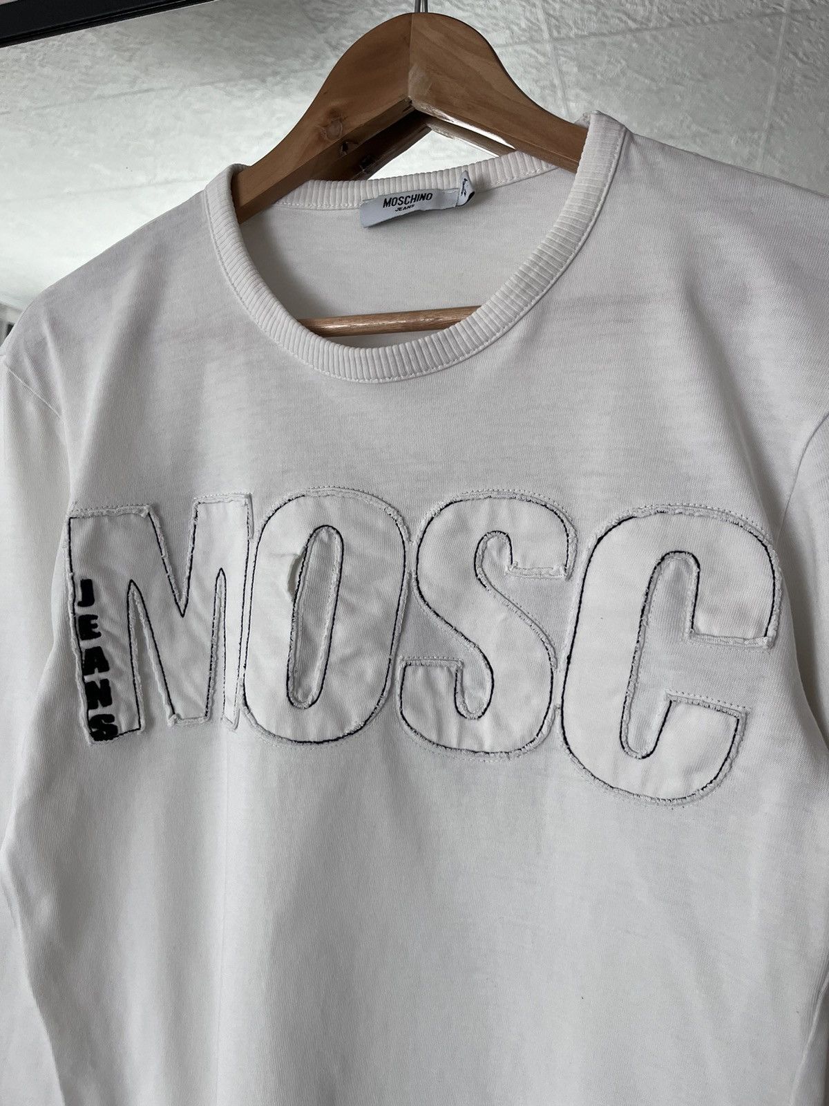 Moschino Vintage Moschino Long Sleeve Avant Garde Moschino Crewneck Size US M / EU 48-50 / 2 - 6 Thumbnail