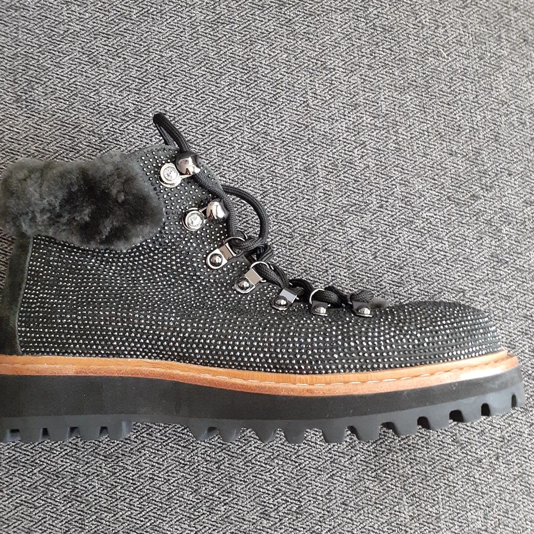 Vintage Lola Cruz Black Rhinestone Ankle Boots Boots Women 7 38 Leather Rhinestone Black Ankle Bootie EUC Size US 7 / IT 37 - 5 Thumbnail