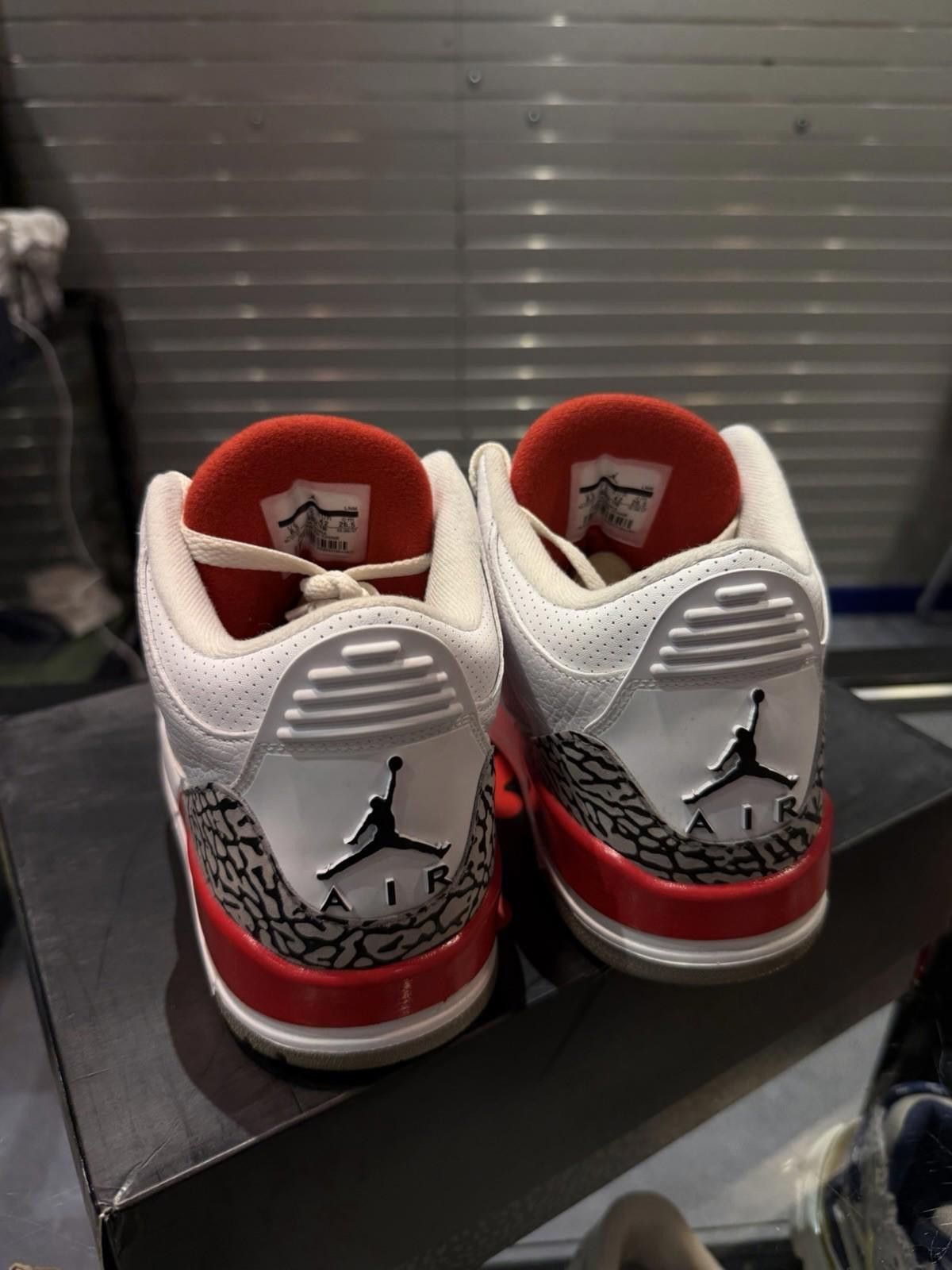 Jordan Brand Nike Air Jordan Retro 3 Katrina Hall Of Fame 2018 Red 8.5 Size US 8.5 / EU 41-42 - 6 Thumbnail