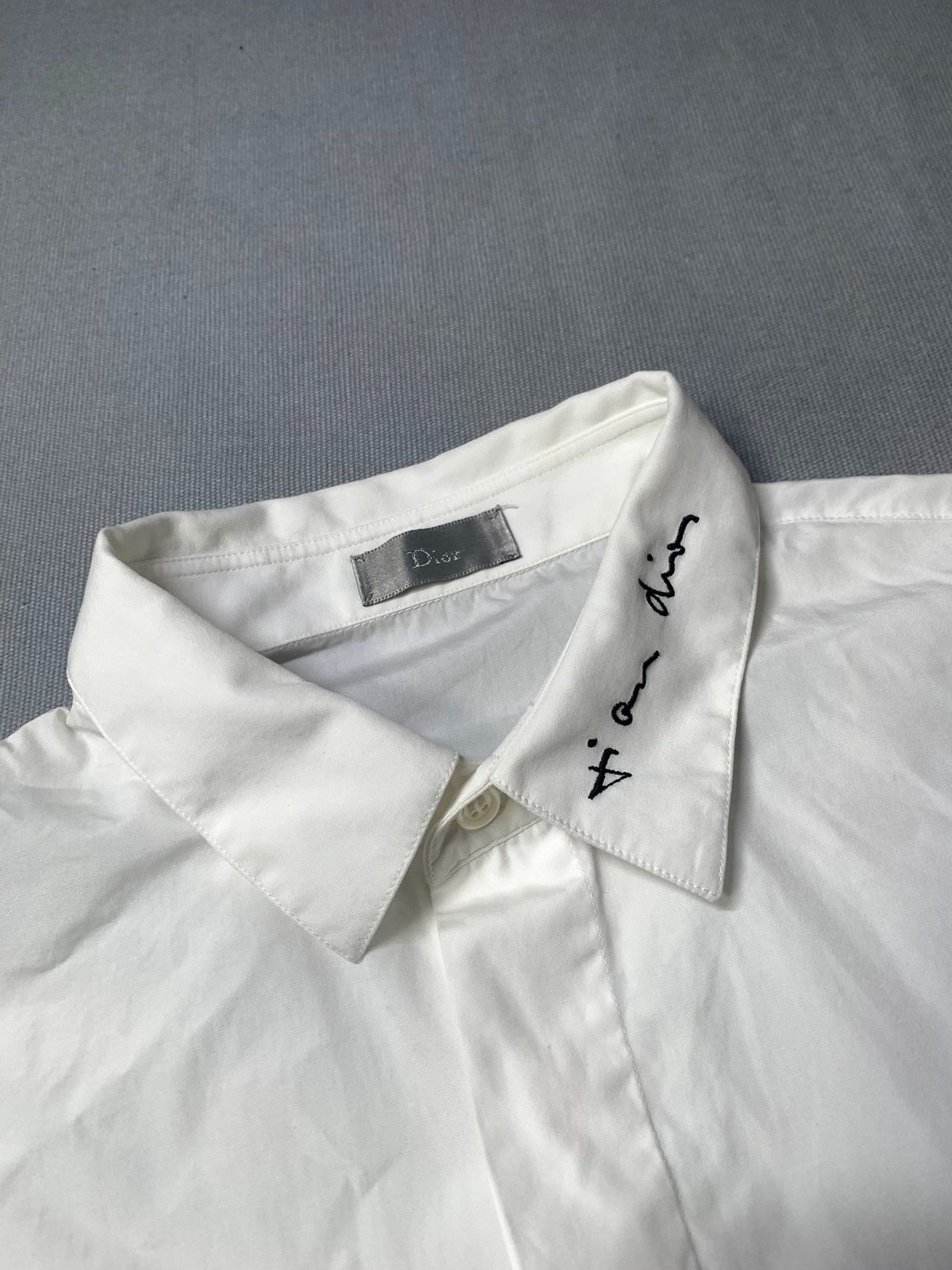 Dior Dior Slogan Embroidered White Shirt Size US XXS / EU 40 - 1 Thumbnail