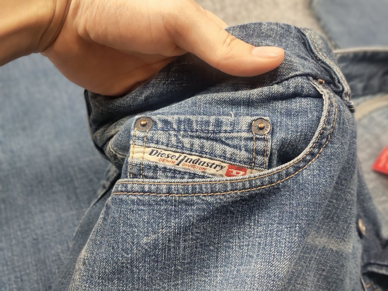 Diesel Diesel X-Rotuck second hand Men’s Low Rise Jeans Y2K Style Size US 36 / EU 52 - 15 Thumbnail