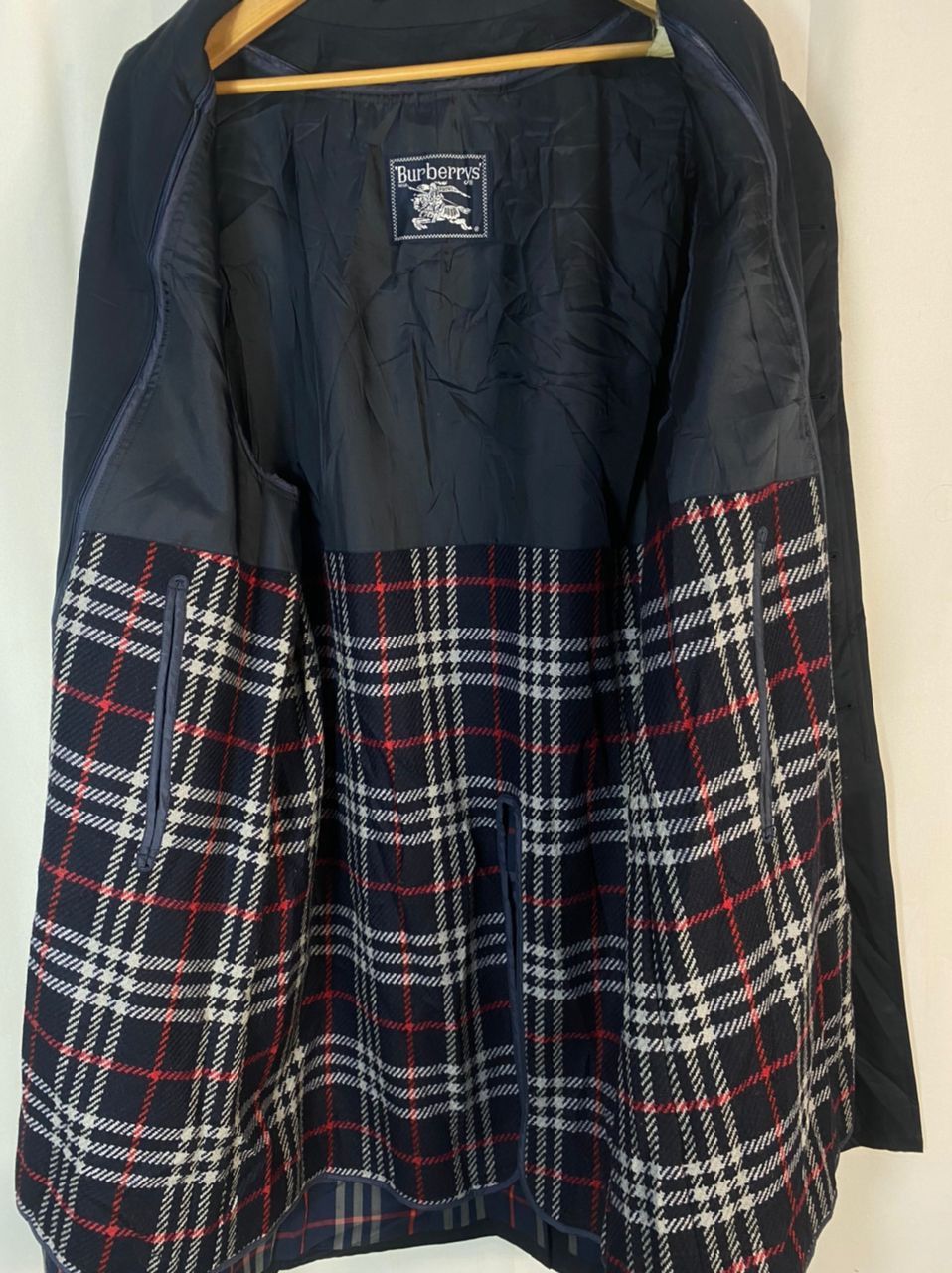 Burberry 🔥Best price 🔥Burberry trench coat Size US M / EU 48-50 / 2 - 11 Thumbnail