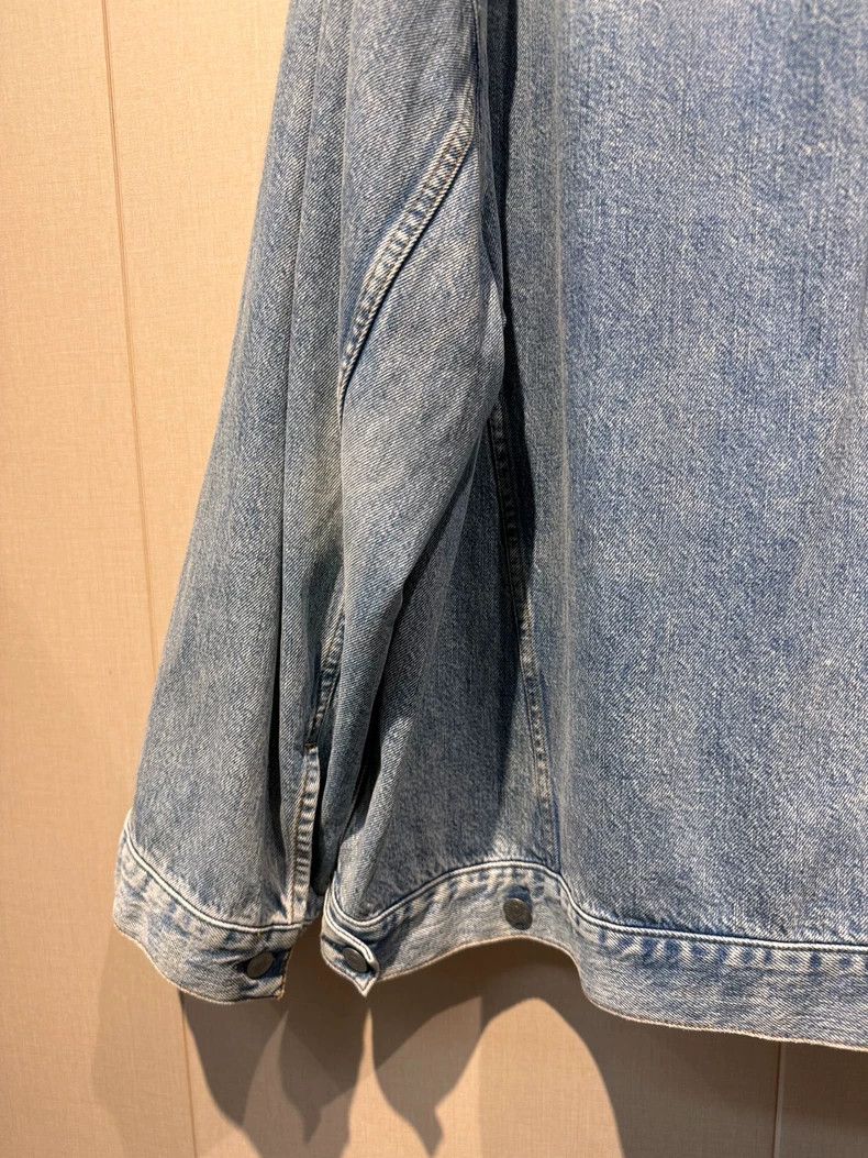 Acne Studios Acne Studios Washed denim silhouette denim jacket Size US M / EU 48-50 / 2 - 5 Thumbnail