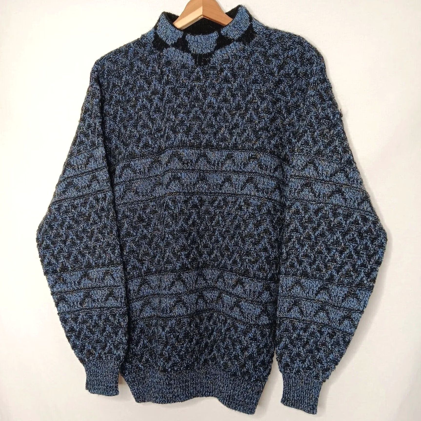 Vintage VINTAGE 1980s J.J. Cochran Geometric Pullover Sweater Large Black Blue Mock Neck Men’s Knit Size US L / EU 52-54 / 3 - 2 Thumbnail