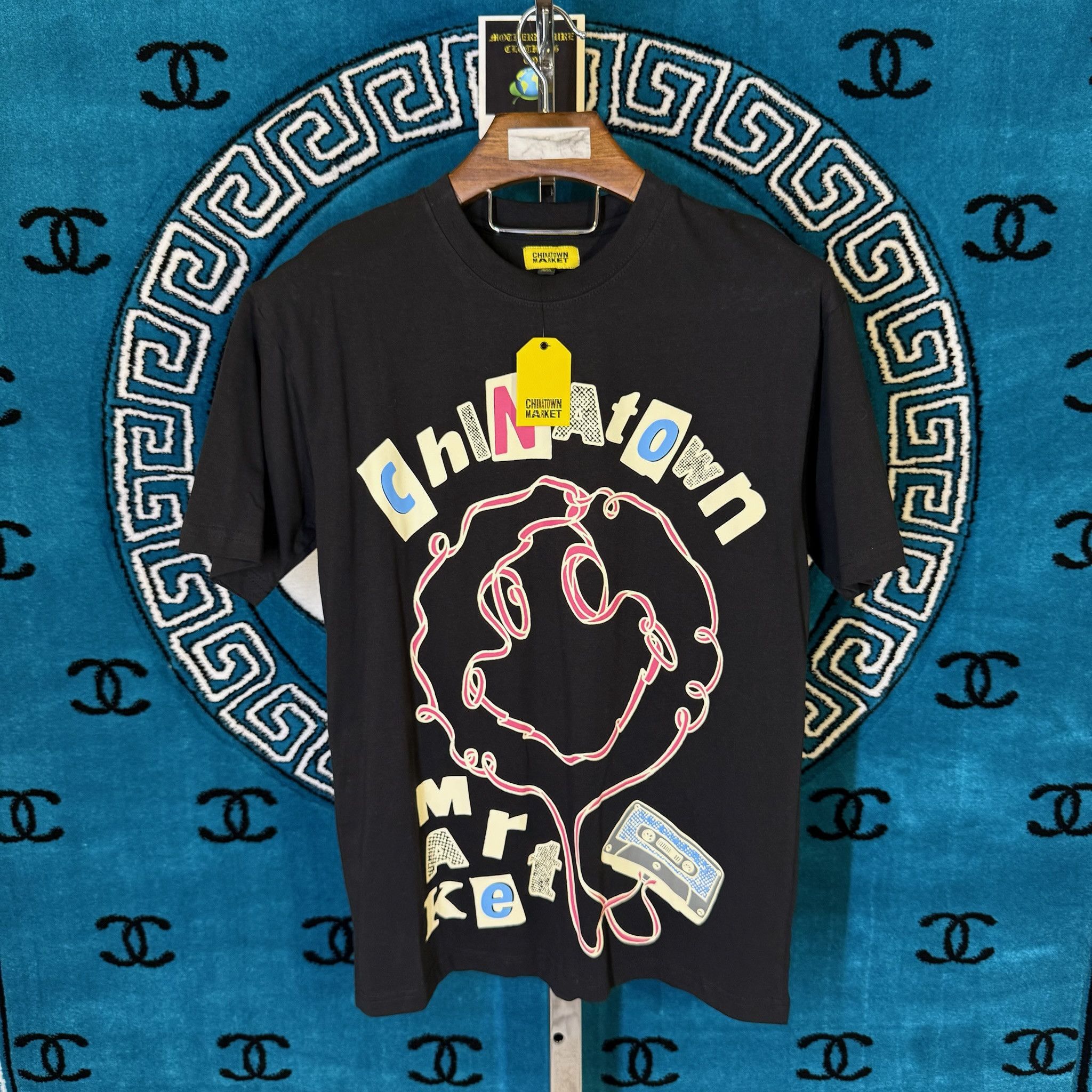 Market NEW SMILEY TAPE PLAYER S/S T SHIRT Size US M / EU 48-50 / 2 - 1 Preview