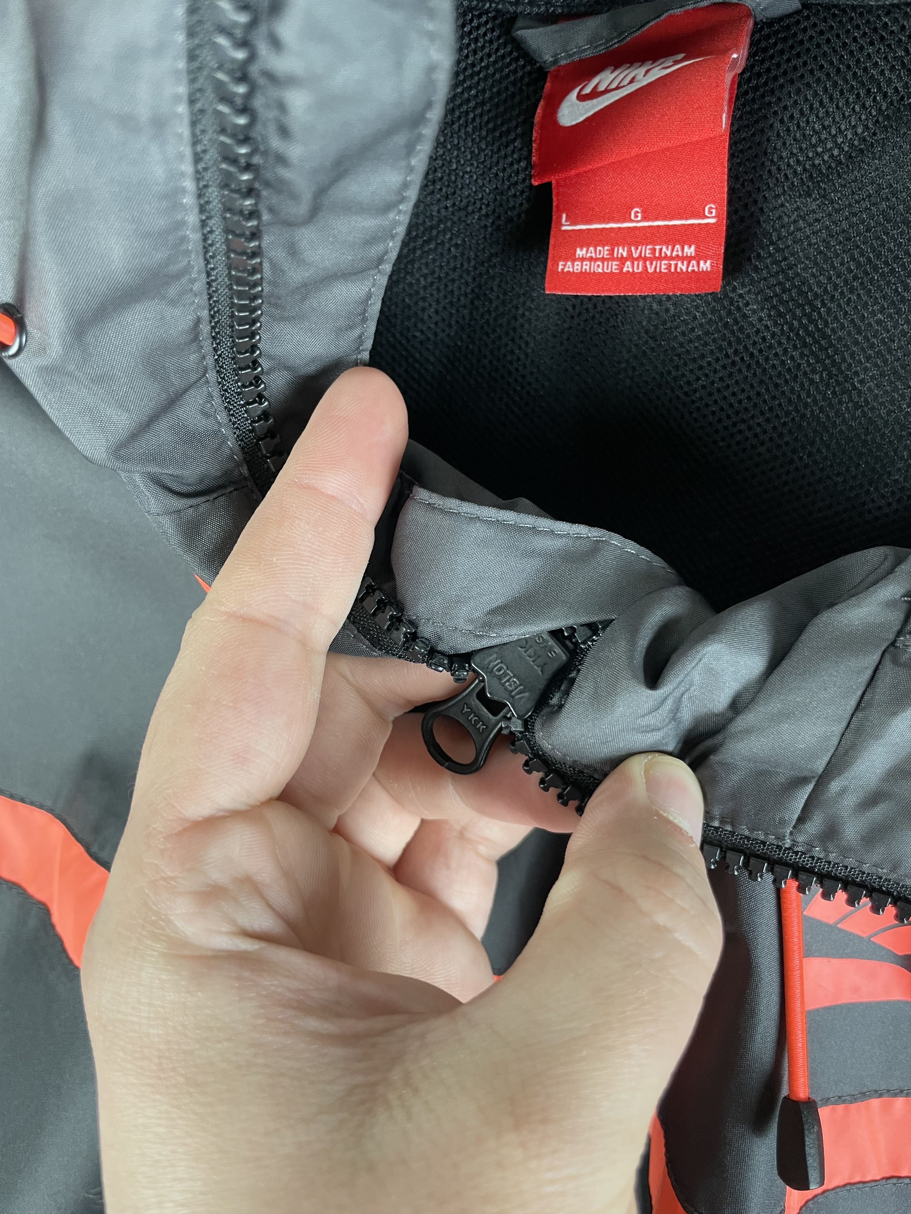 Nike Nike nylon track jacket Size US L / EU 52-54 / 3 - 6 Thumbnail