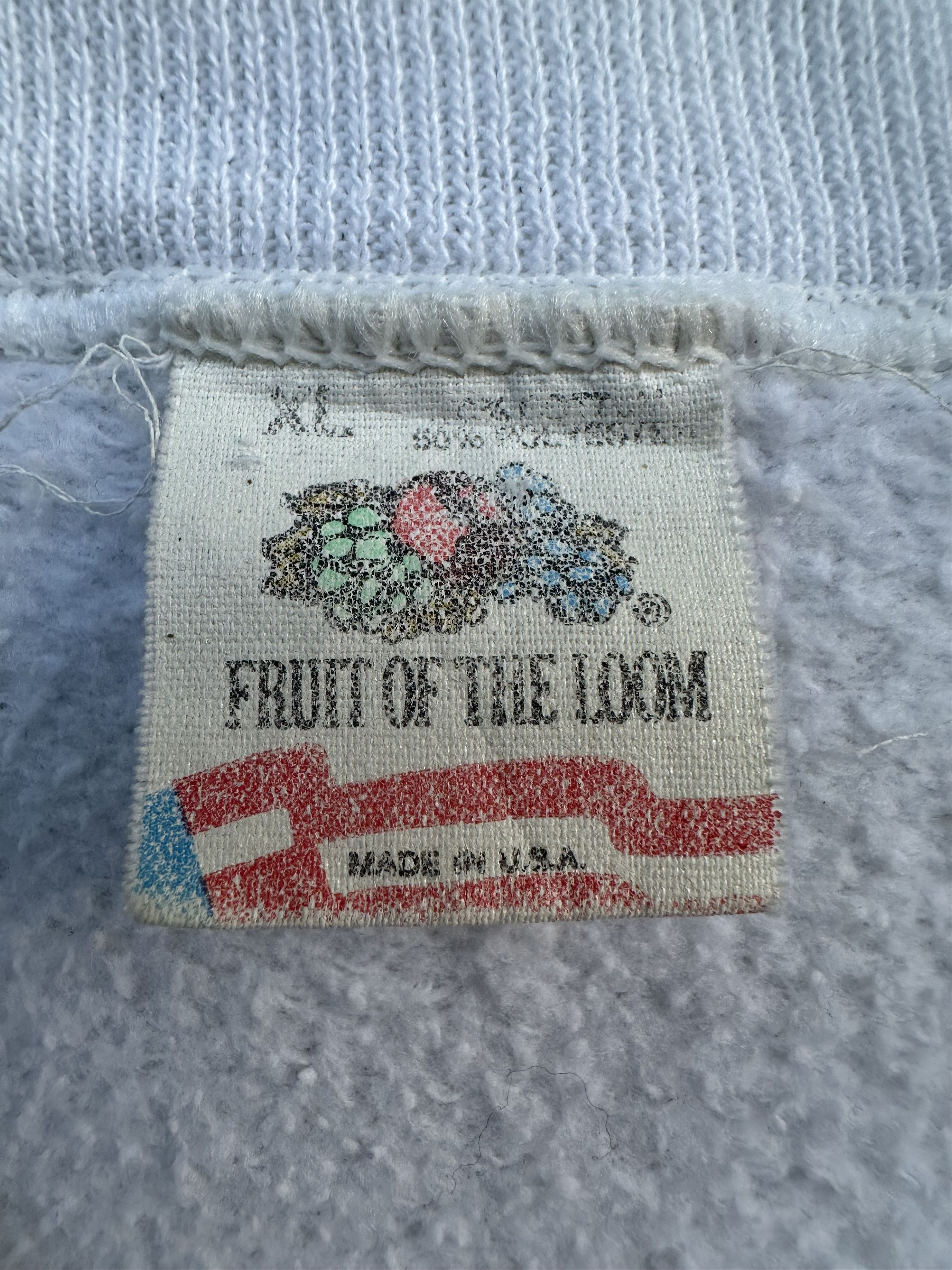 Fruit Of The Loom Vintage 80s Pacific Paradise Sailing Club Sweatshirt Size US XL / EU 56 / 4 - 8 Thumbnail