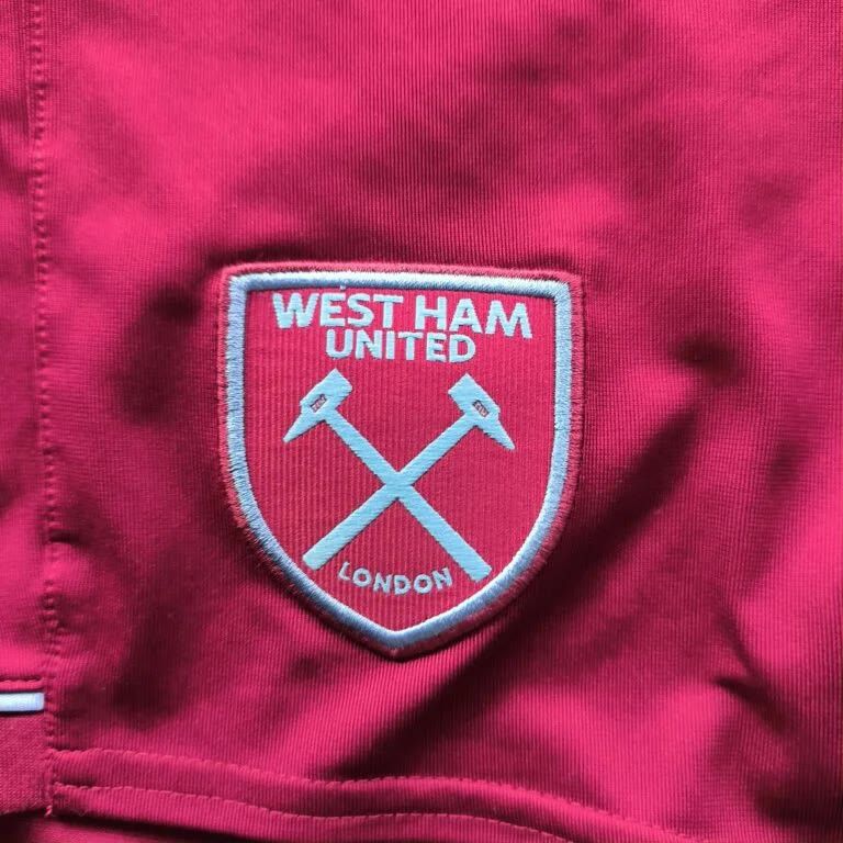 Umbro West Ham United Umbro football shorts size S Size US 28 / EU 44 - 3 Thumbnail