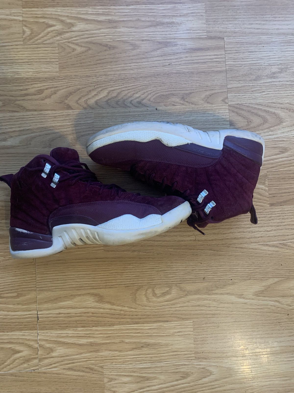 Jordan Brand Jordan 11 Bordeaux Size US 9 / EU 42 - 1 Thumbnail