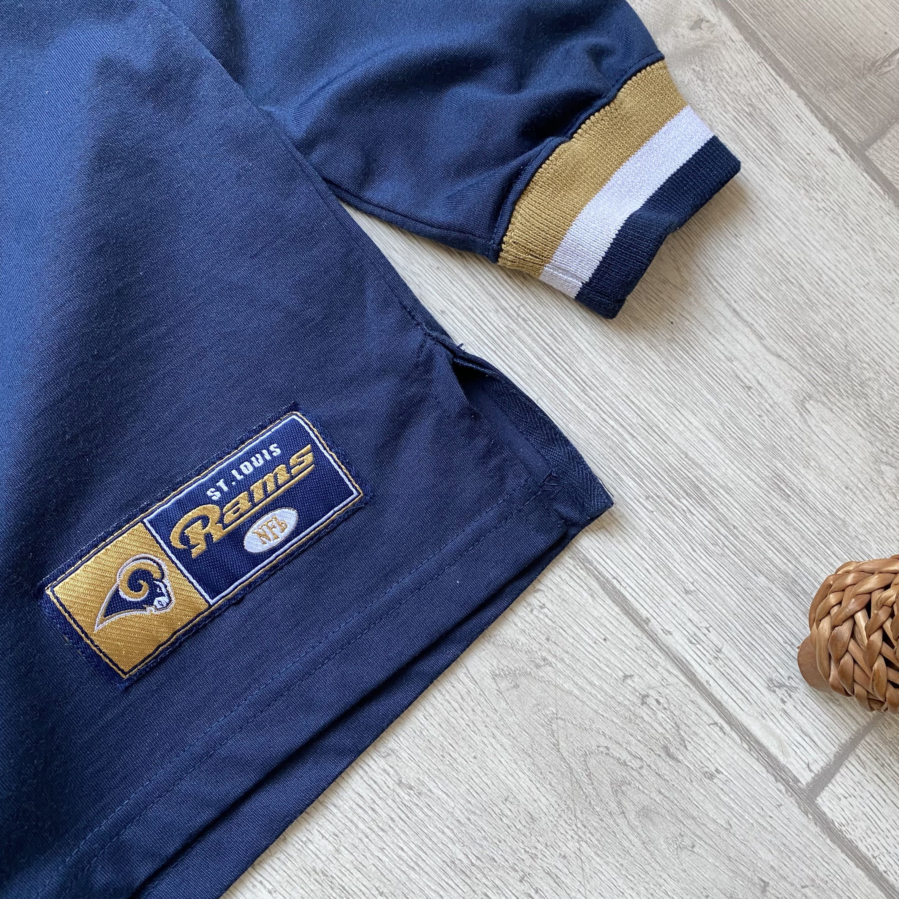 NFL 🏈 Vintage NFL ST. Louis Rams jersey heavy long sleeve Size US M / EU 48-50 / 2 - 4 Thumbnail