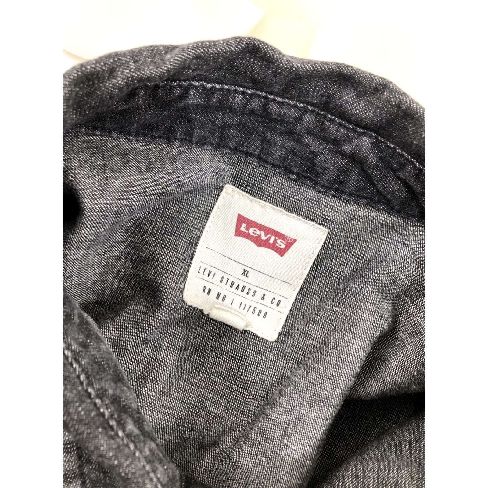 Levi's LEVI STRAUSS Denim Black PEARL SNAP Western XL Shirt Men Long Sleeve Button-Up Denim Shirt Western 90s Theme Snap XL Black Mens Size US XL / EU 56 / 4 - 5 Thumbnail