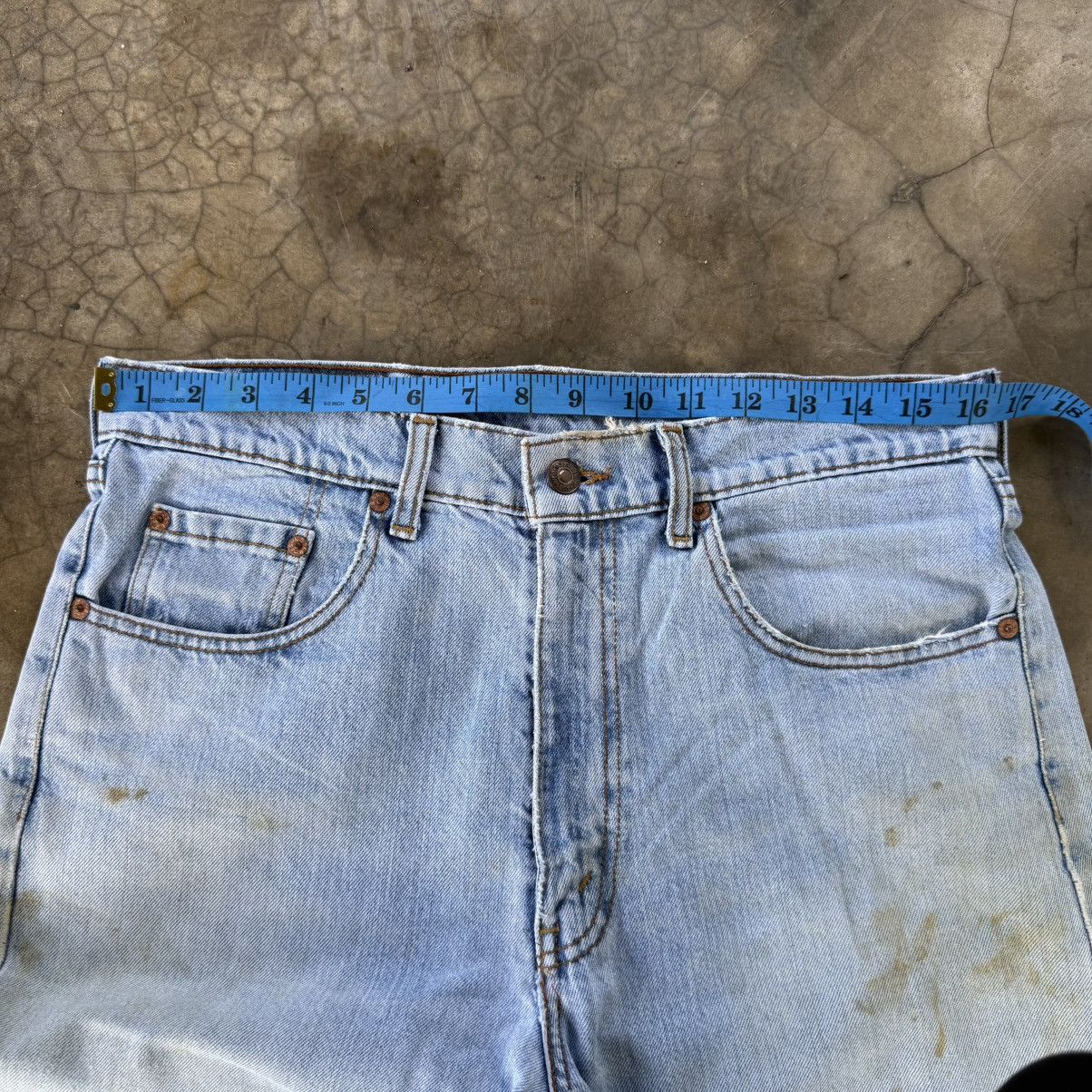 Levi's Vintage Clothing W33 Vintage Levi's 512 RippedFaded Light Wash Denim Jeans. Size US 33 - 6 Thumbnail