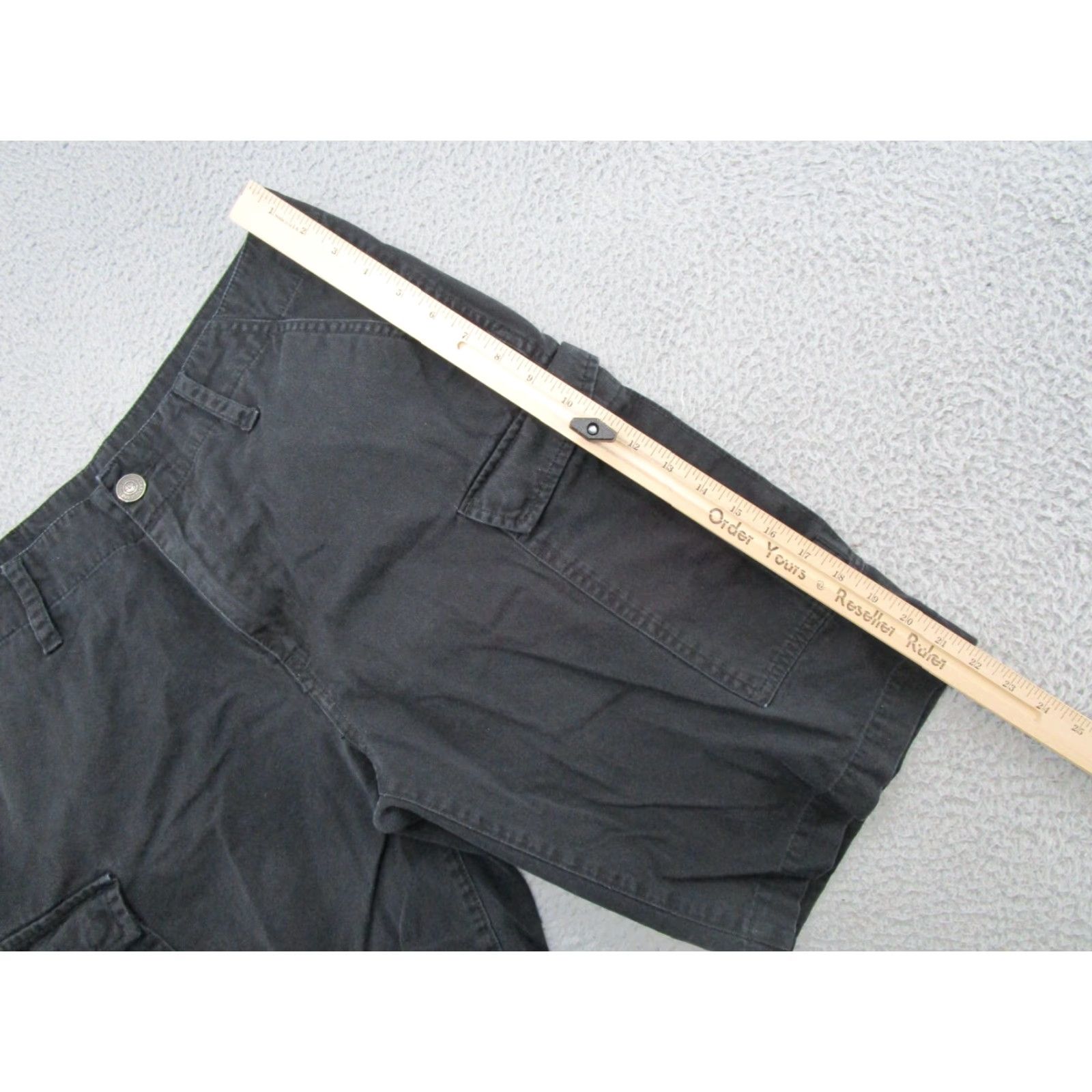 True Religion VTG Y2K True Religion Cargo Shorts Mens Size 33 Black Hip Hop Cargo Shorts Black Mens 33 Size US 33 - 6 Thumbnail