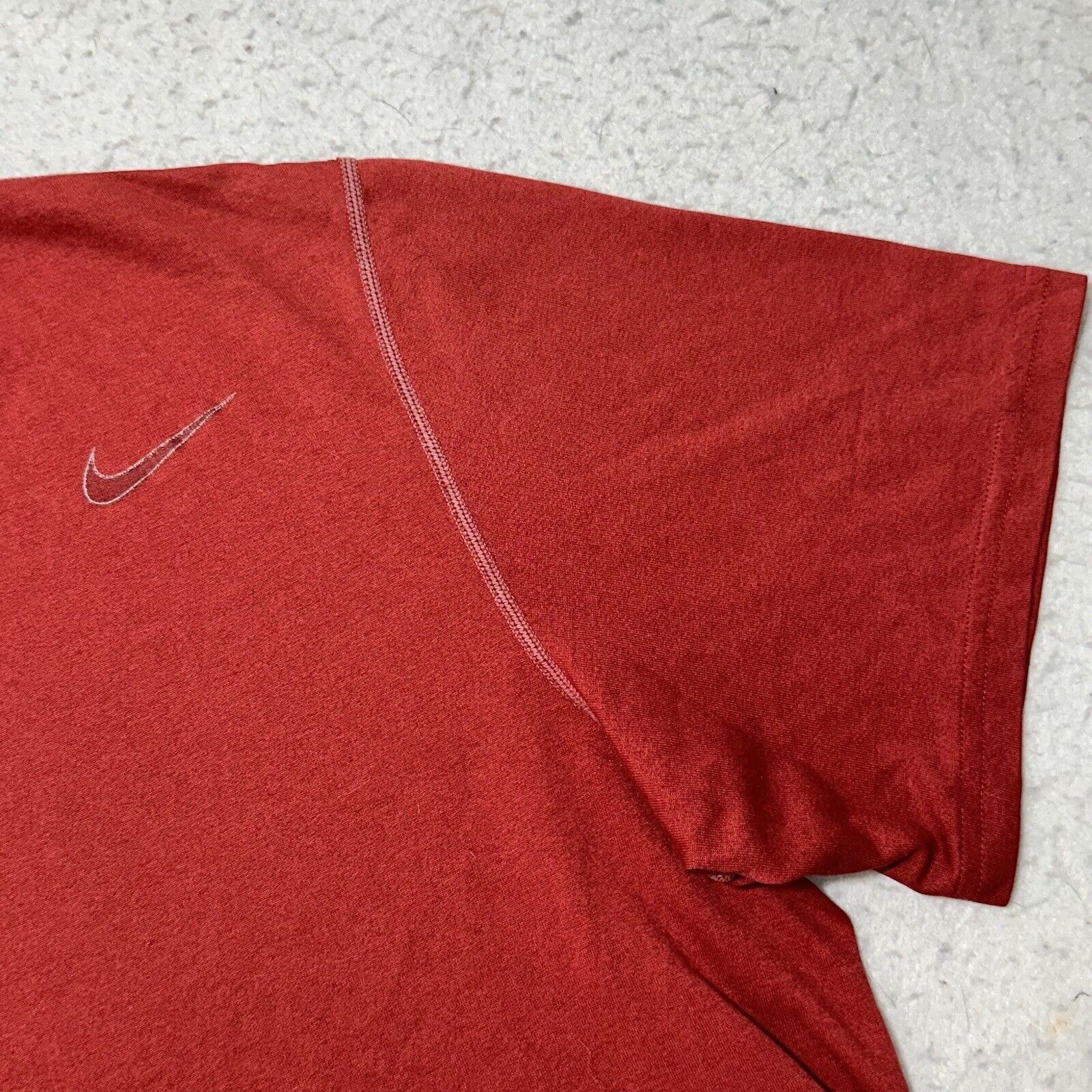 Nike Nike Dri Fit Medium Red Athletic T Shirt Swoosh Logo Size US M / EU 48-50 / 2 - 5 Thumbnail
