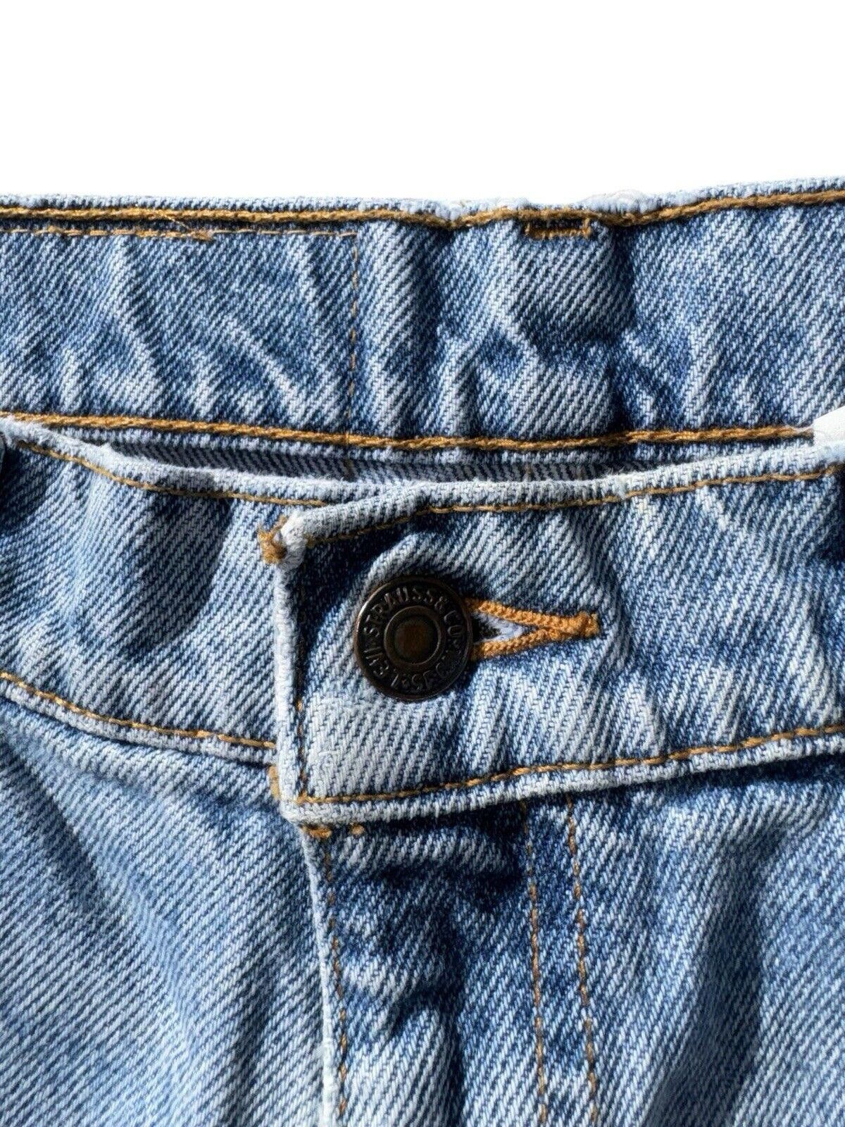 Levi's Vintage Levis 550 Light Wash 1995 Jeans 40550-0213 34x30 Size US 34 / EU 50 - 4 Thumbnail