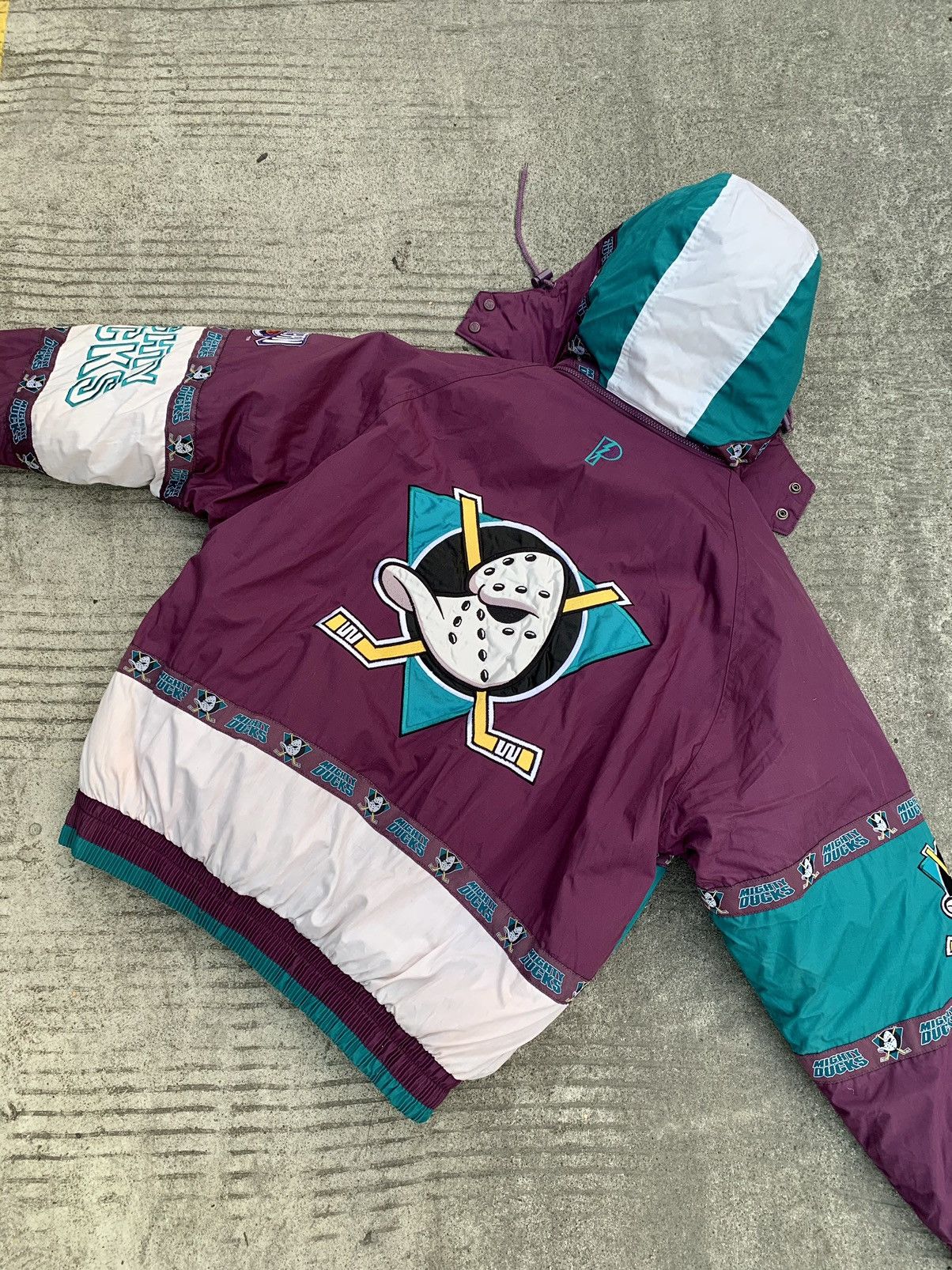Pro Player Pro player mighty ducks 90s Size US XL / EU 56 / 4 - 5 Thumbnail