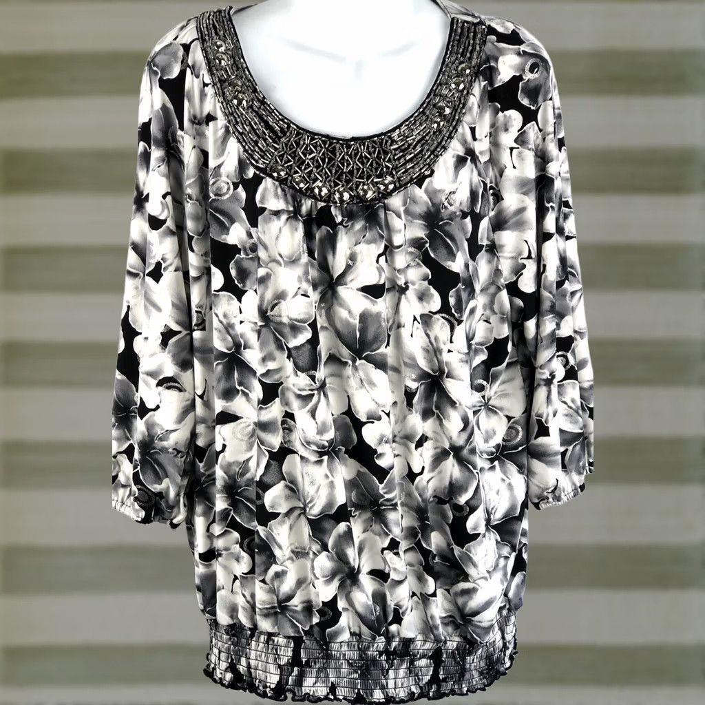 JM Collection JM collection Tunic Top XL Gray Floral Beaded 3/4 Sleeve Scoop Neck Boho Shirt Women Size XL / US 12-14 / IT 48-50 - 1 Thumbnail