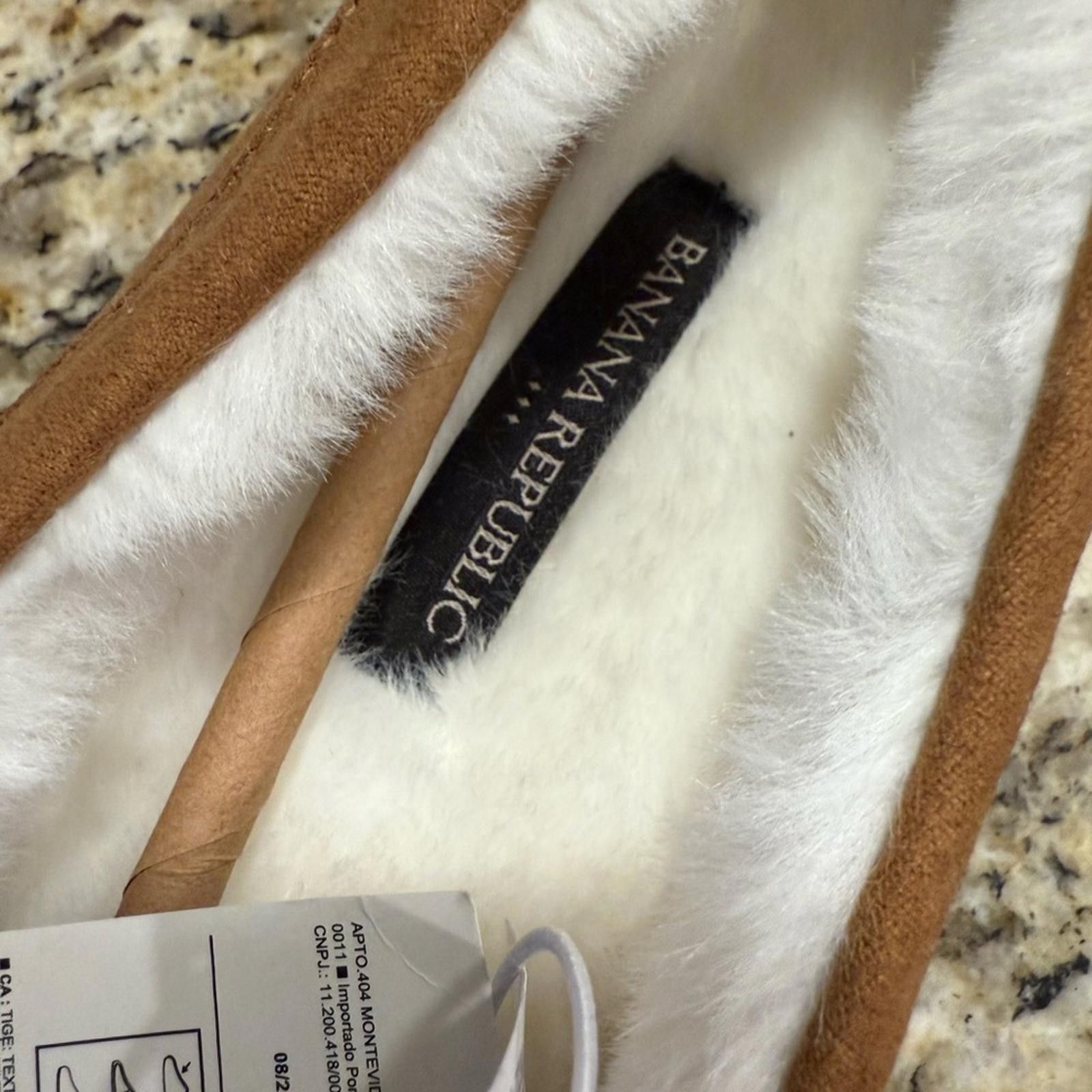 Other Banana Republic Factory tan faux leather & fur slipper XL Size US 7.5 / IT 37.5 - 7 Thumbnail