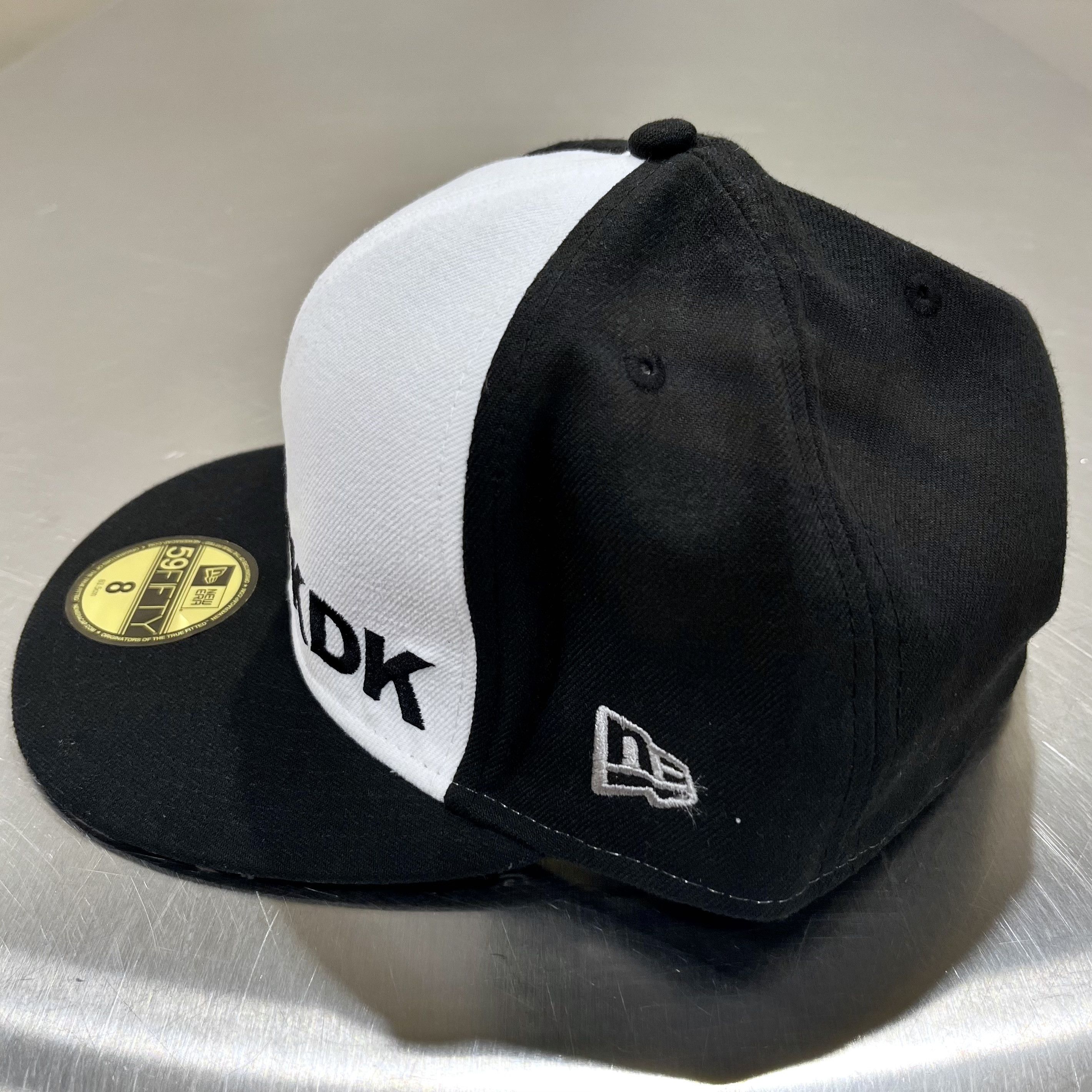 New Era × Vintage × tokidoki Geisha Gangster TKDK Tokidoki 2011 New Era 59FIFTY Hat 8 Size ONE SIZE - 2 Thumbnail