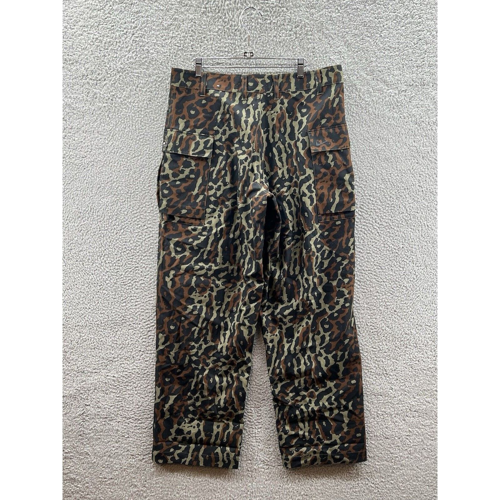 Nike Nike Life All-Over Print Cargo Trousers Green FJ0325-222 Size US 34 / EU 50 - 2 Thumbnail