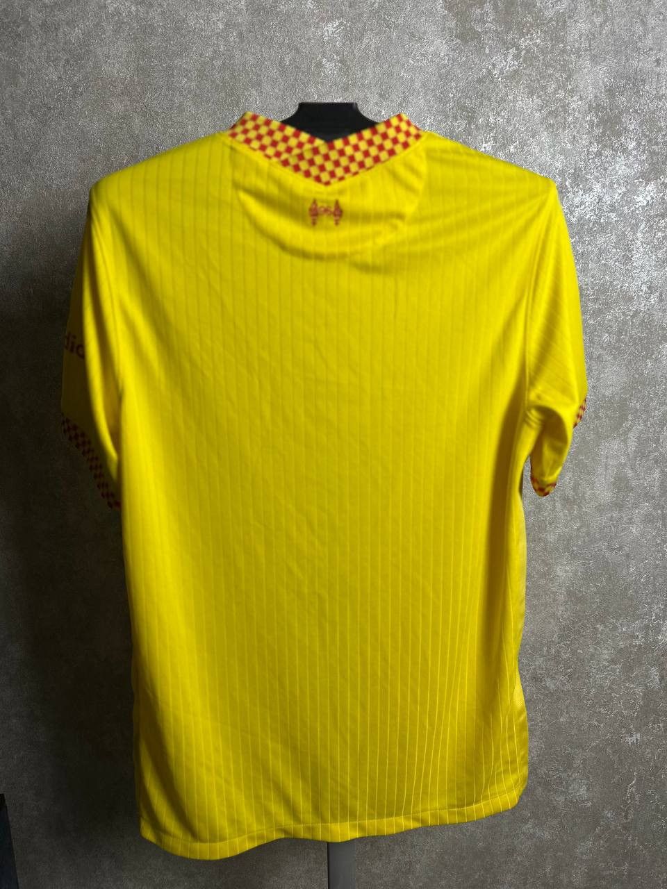 Nike NIKE LIVERPOOL 2021/2022 THIRD FOOTBALL SHIRT SOCCER JERSEY Size US M / EU 48-50 / 2 - 6 Thumbnail