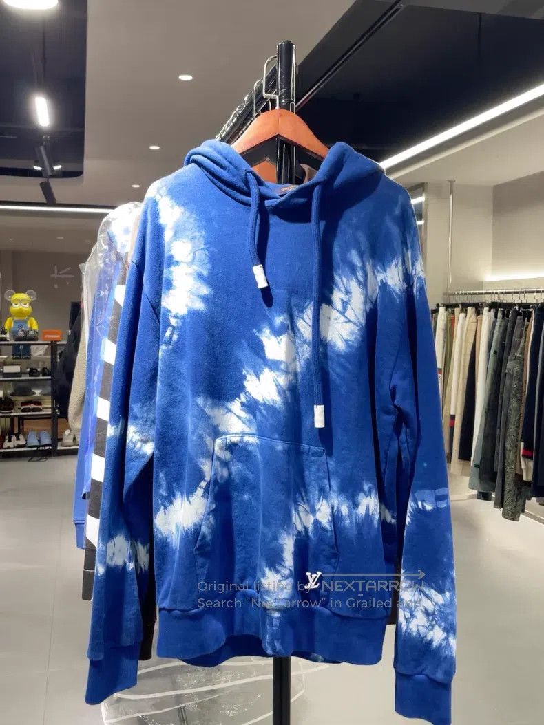 Louis Vuitton Louis Vuitton Blue Tie-Dye Hoodie Size US S / EU 44-46 / 1 - 1 Thumbnail