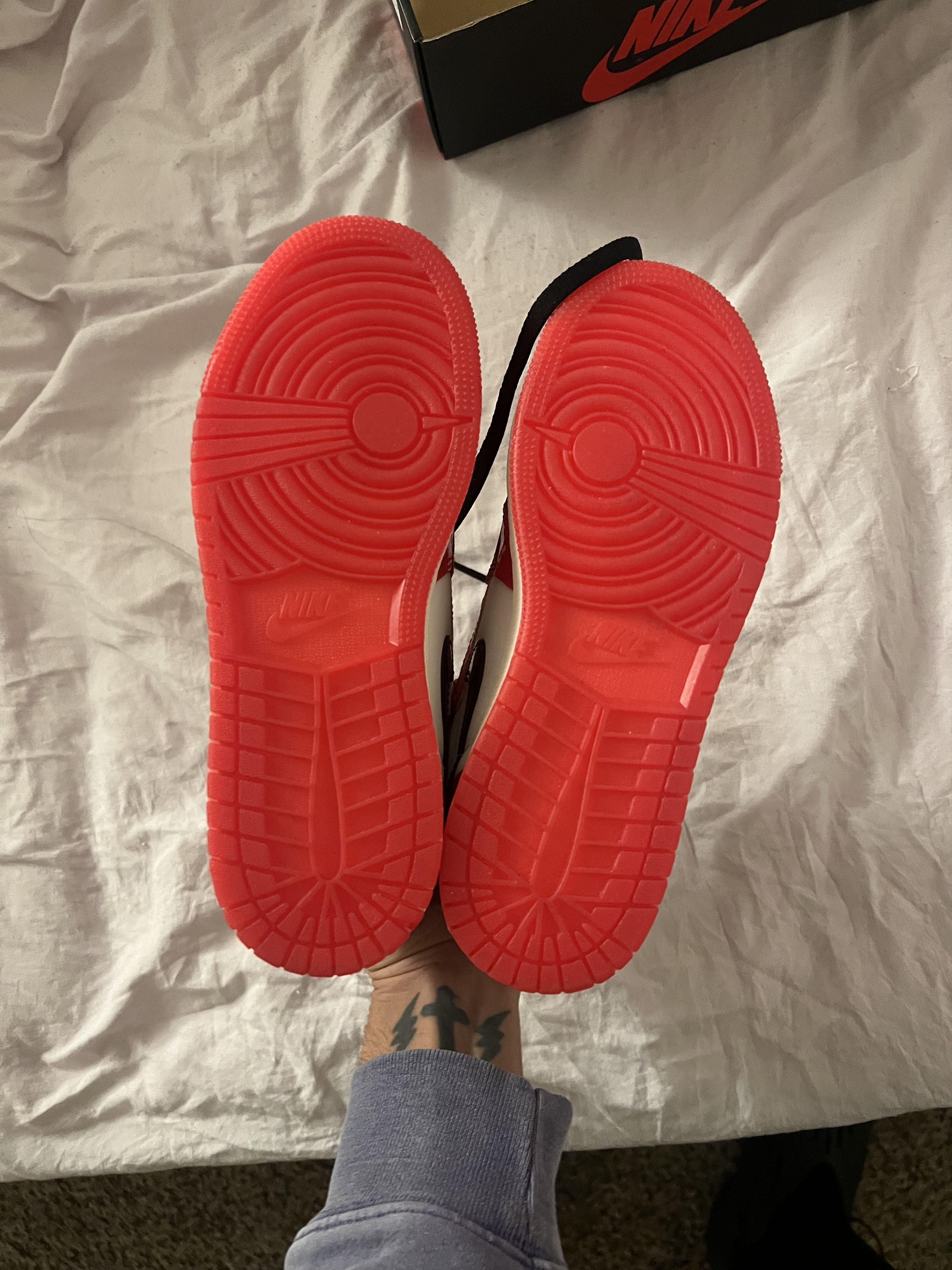 Jordan Brand Jordan 1 Retro High OG Spider-Man Across the Spider-Verse 4Y Size US 5.5 / IT 35.5 - 5 Thumbnail