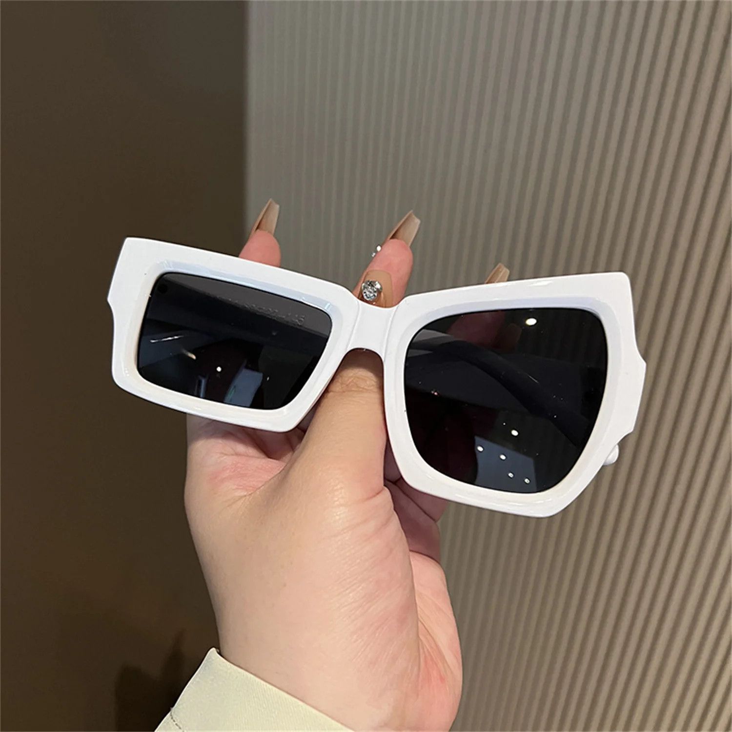 Other Fashion Irregular Square Sunglasses Size ONE SIZE - 1 Thumbnail