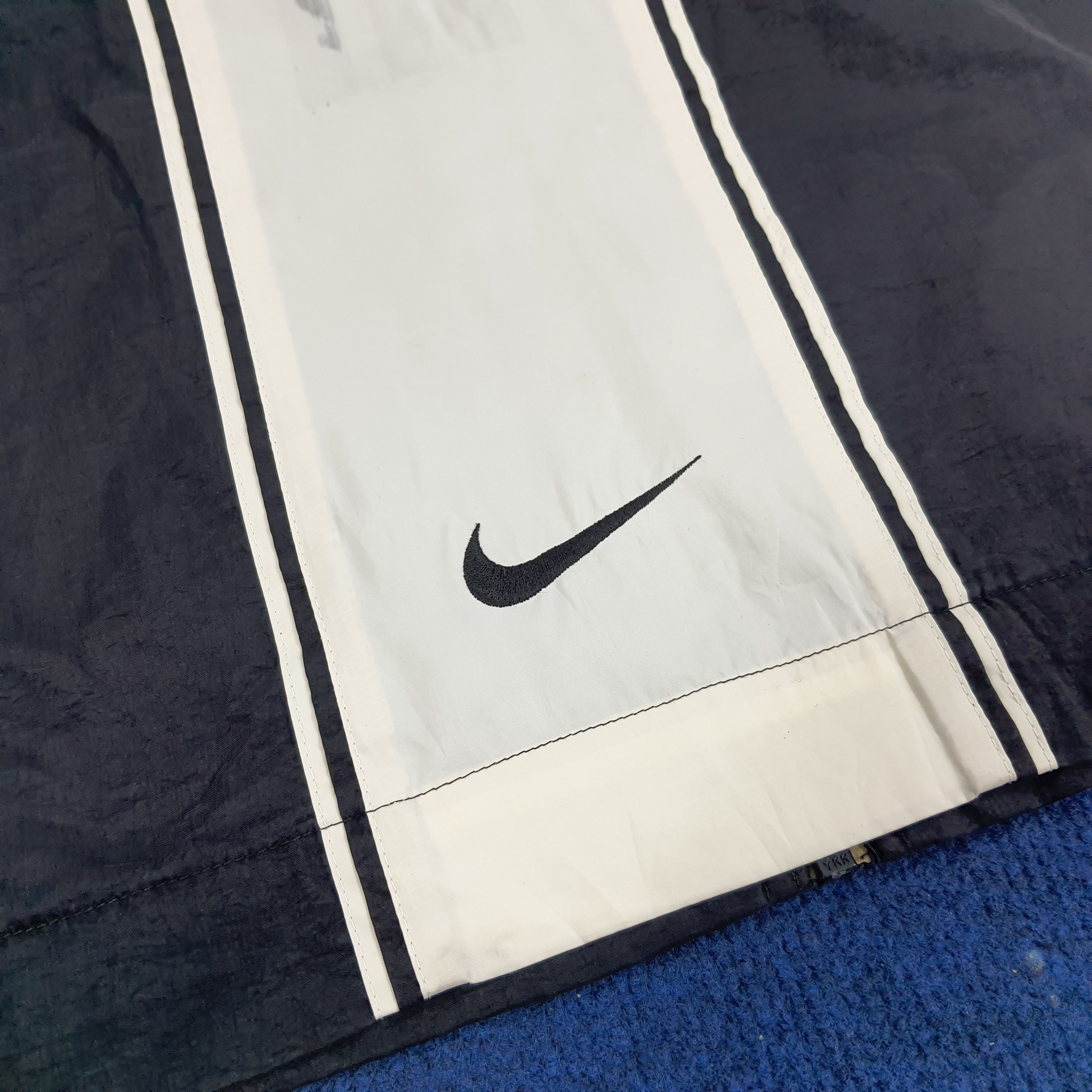 Nike × Vintage Vintage Nike Sportswear Outdoor Jacket Size US L / EU 52-54 / 3 - 4 Thumbnail