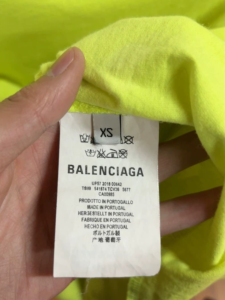 Balenciaga Balenciaga Charity Short Sleeves Size US XS / EU 42 / 0 - 3 Thumbnail