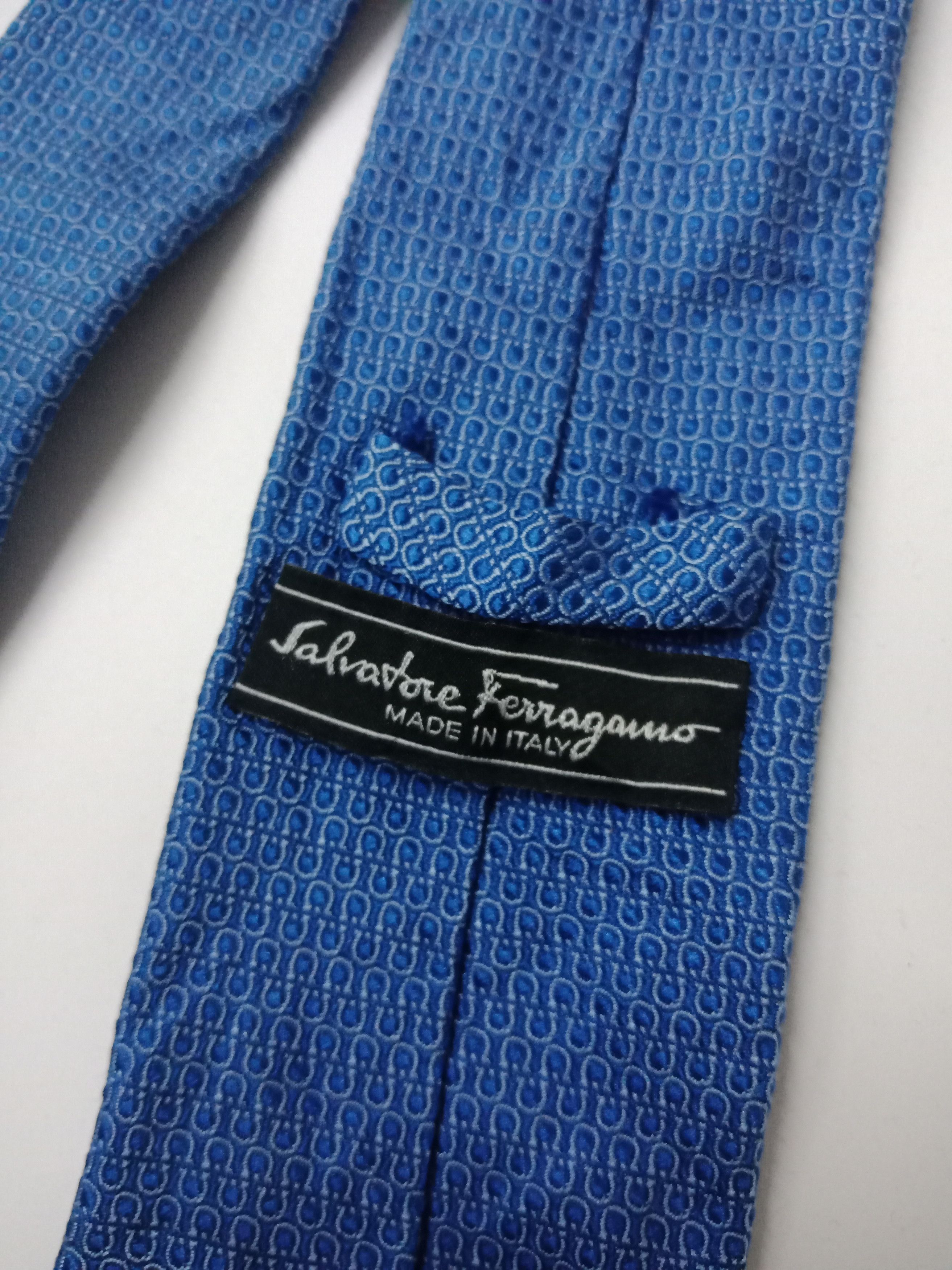 Salvatore Ferragamo Salvatore Ferragamo Silk #D Size ONE SIZE - 4 Thumbnail