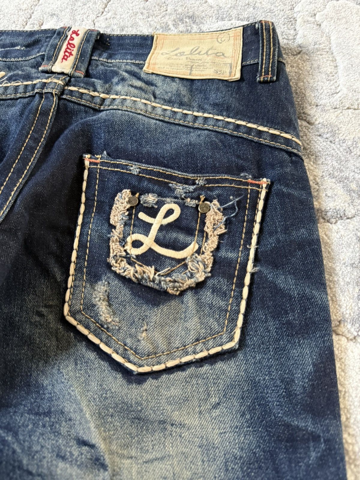 If Six Was Nine Lolita Concert Club Shadow Mud Wash Studded Flared Jeans Size US 30 / EU 46 - 16 Thumbnail