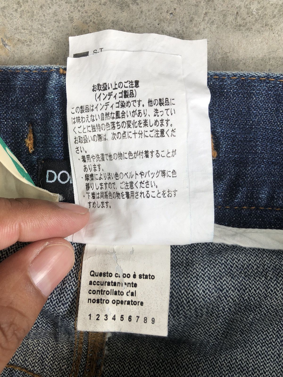 Dolce & Gabbana Rare Dolce & Gabbana Embroidered Distressed Jeans Size US 32 / EU 48 - 22 Thumbnail
