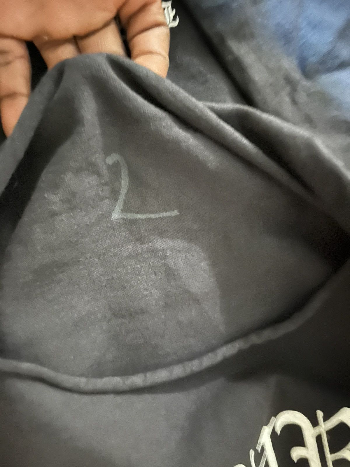Yeezy Yeezy long T Size US M / EU 48-50 / 2 - 6 Thumbnail