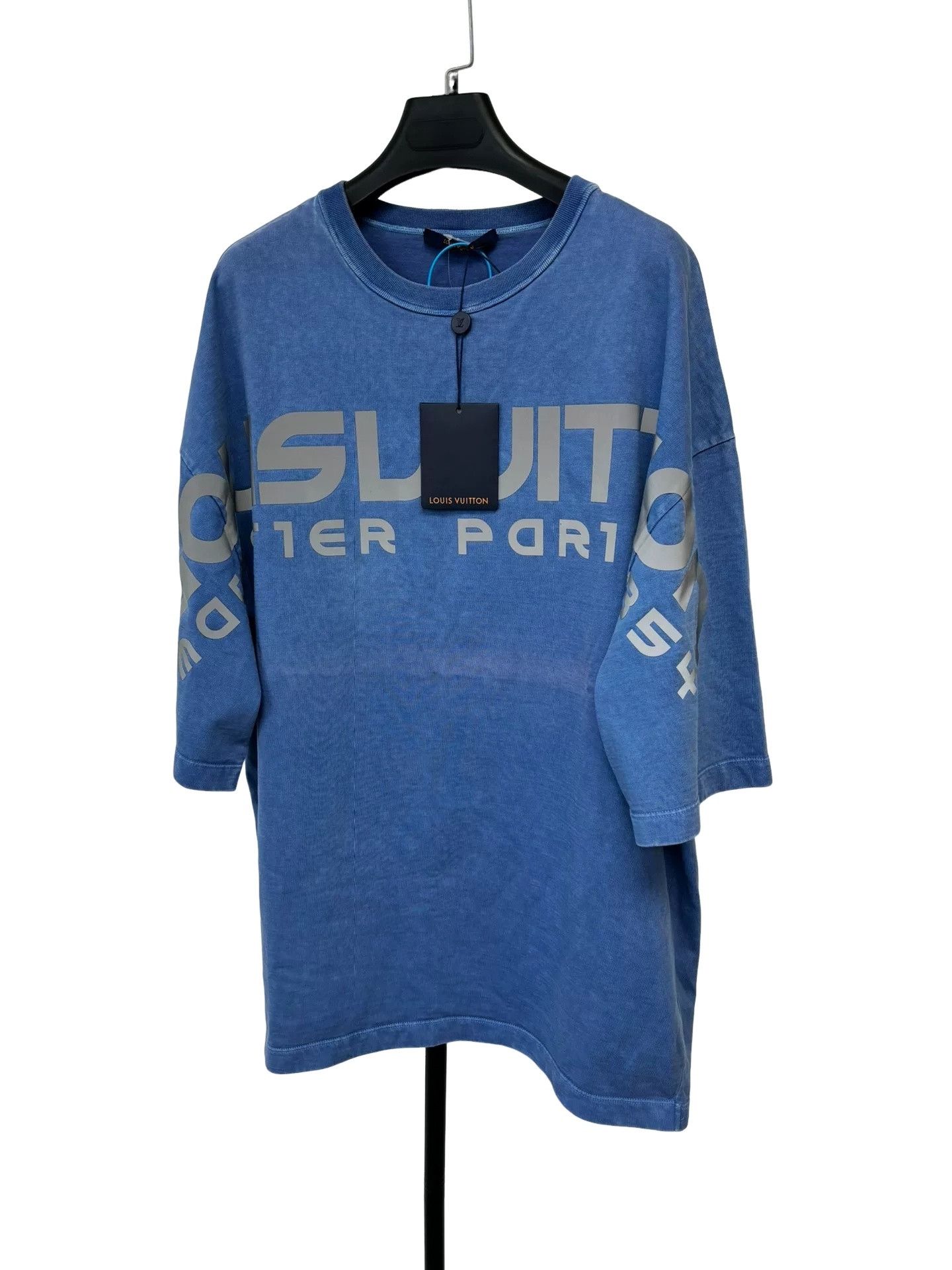 Louis Vuitton Louis Vuitton Reflective Logo T-Shirt Size S Size US S / EU 44-46 / 1 - 1 Thumbnail