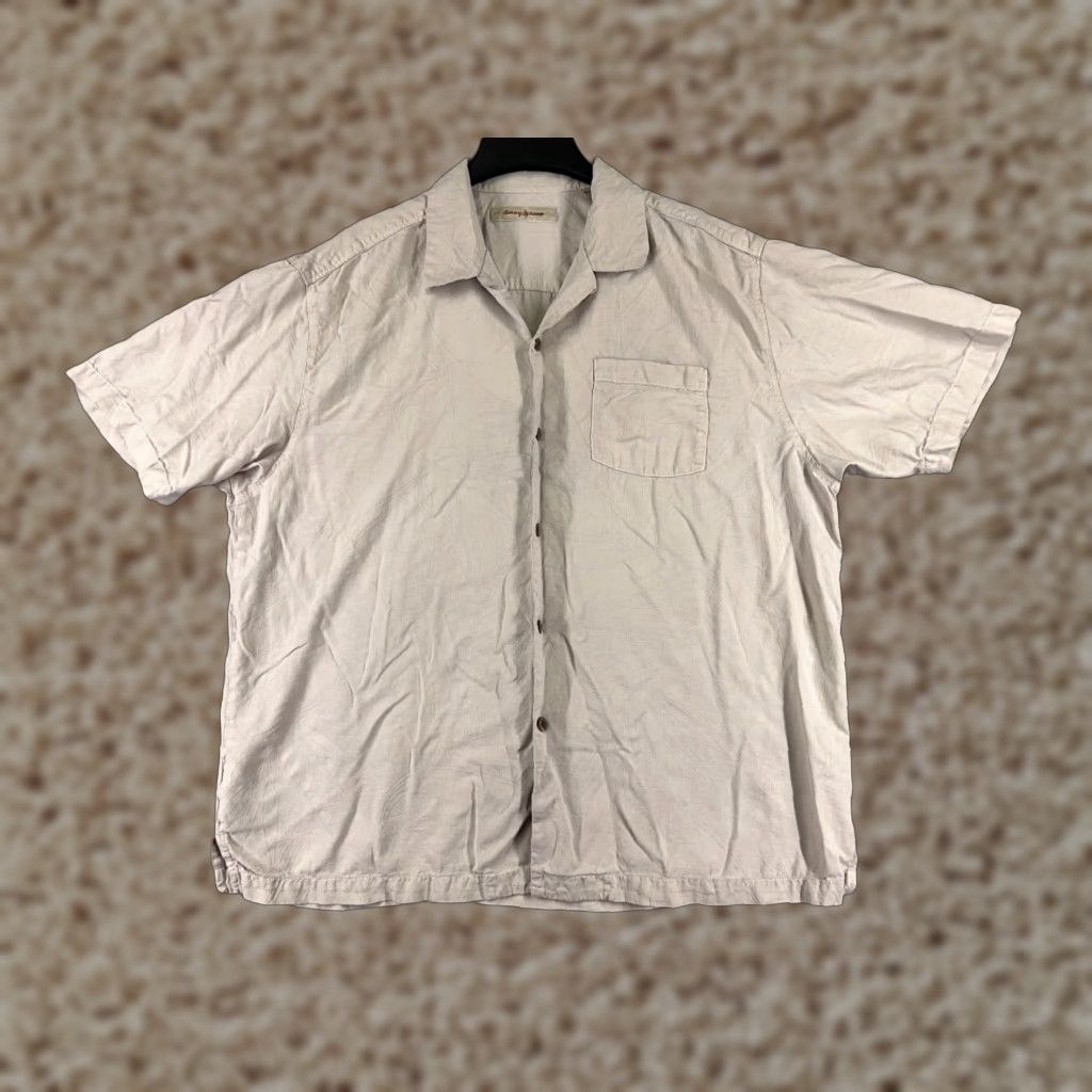 Tommy Bahama Tommy Bahama Shirt Men XL Beige Floral 100% Silk Button Up Camp Aloha Beach Vacation Resort Shirt Mens Silk Button-Up Size US XL / EU 56 / 4 - 1 Thumbnail