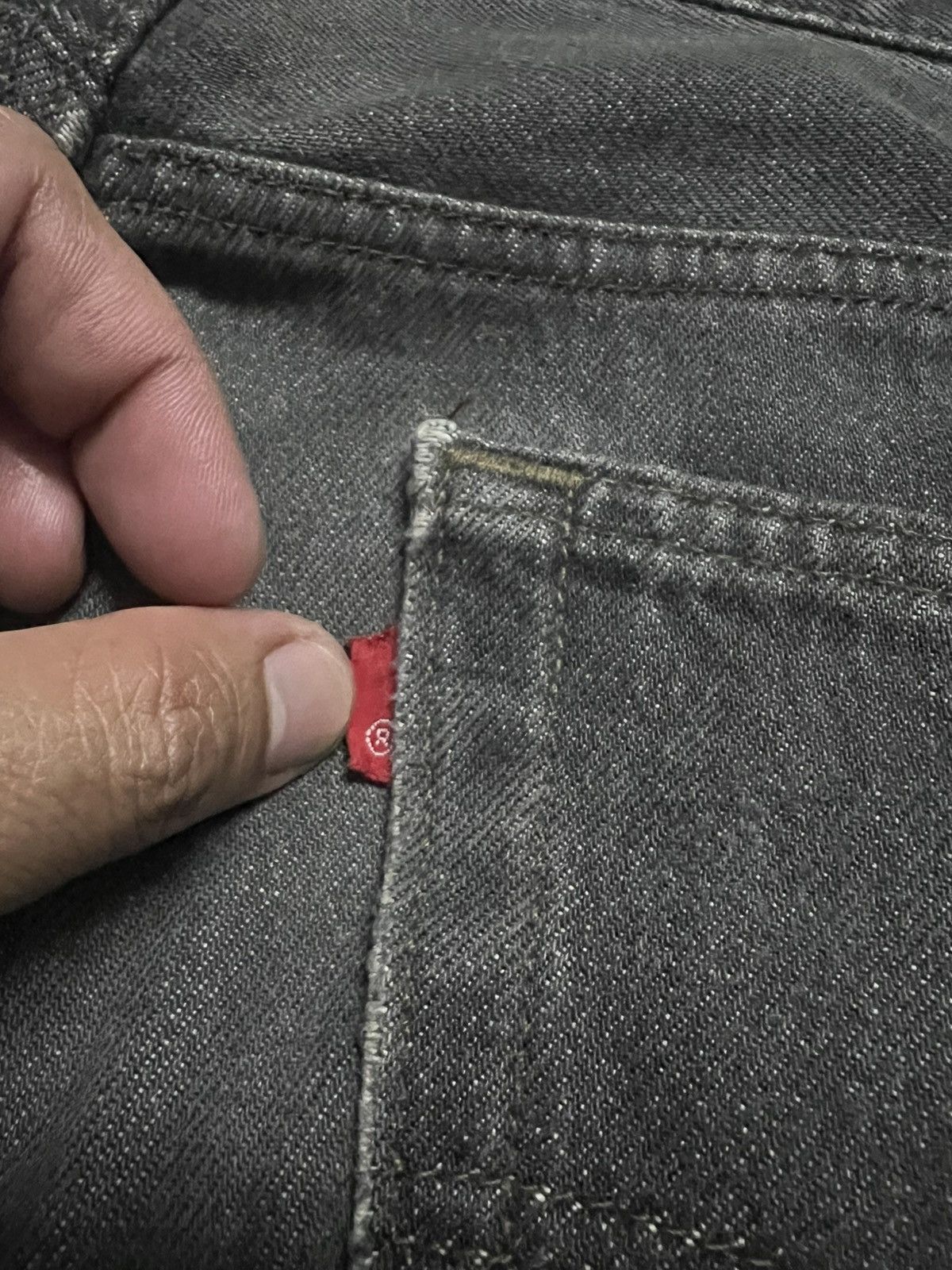 Levi's 💥90’s💥Vintage Levis 501 Faded Made In USA Distressed Jean Size US 35 - 20 Thumbnail