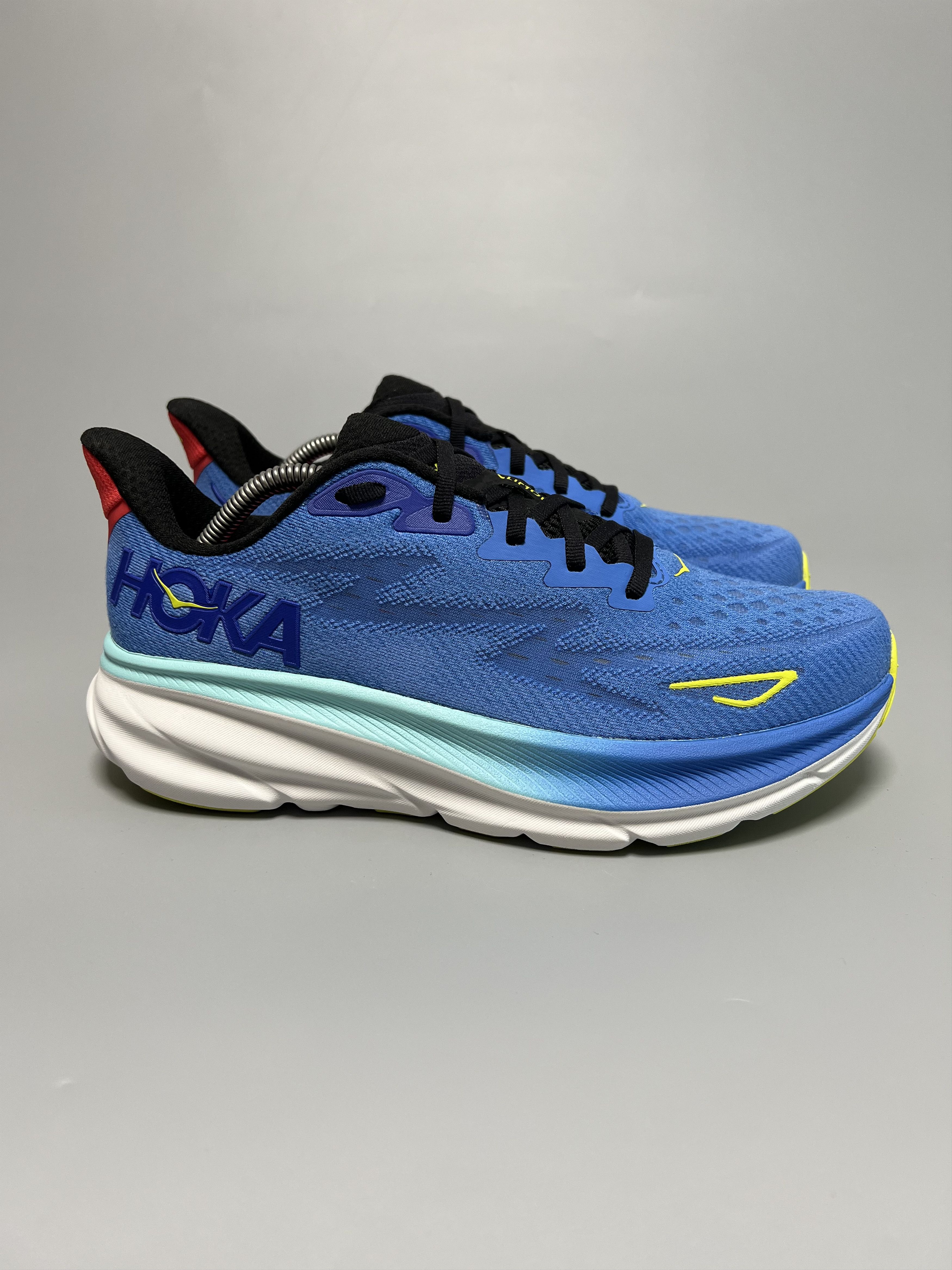 Hoka 9D Hoka One One Clifton 9 Running Shoes Walking Gym Size US 9 / EU 42 - 1 Thumbnail