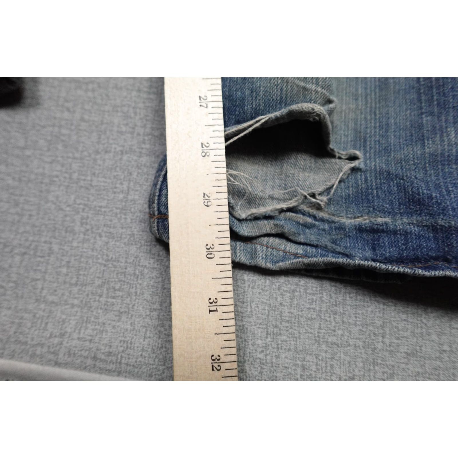 Phat Farm VINTAGE Phat Farm Jeans Mens 36x32 Blue Distressed Embroidered 5-Pocket Logo Denim Stonewash Straight 90s Mens Size US 36 / EU 52 - 6 Thumbnail